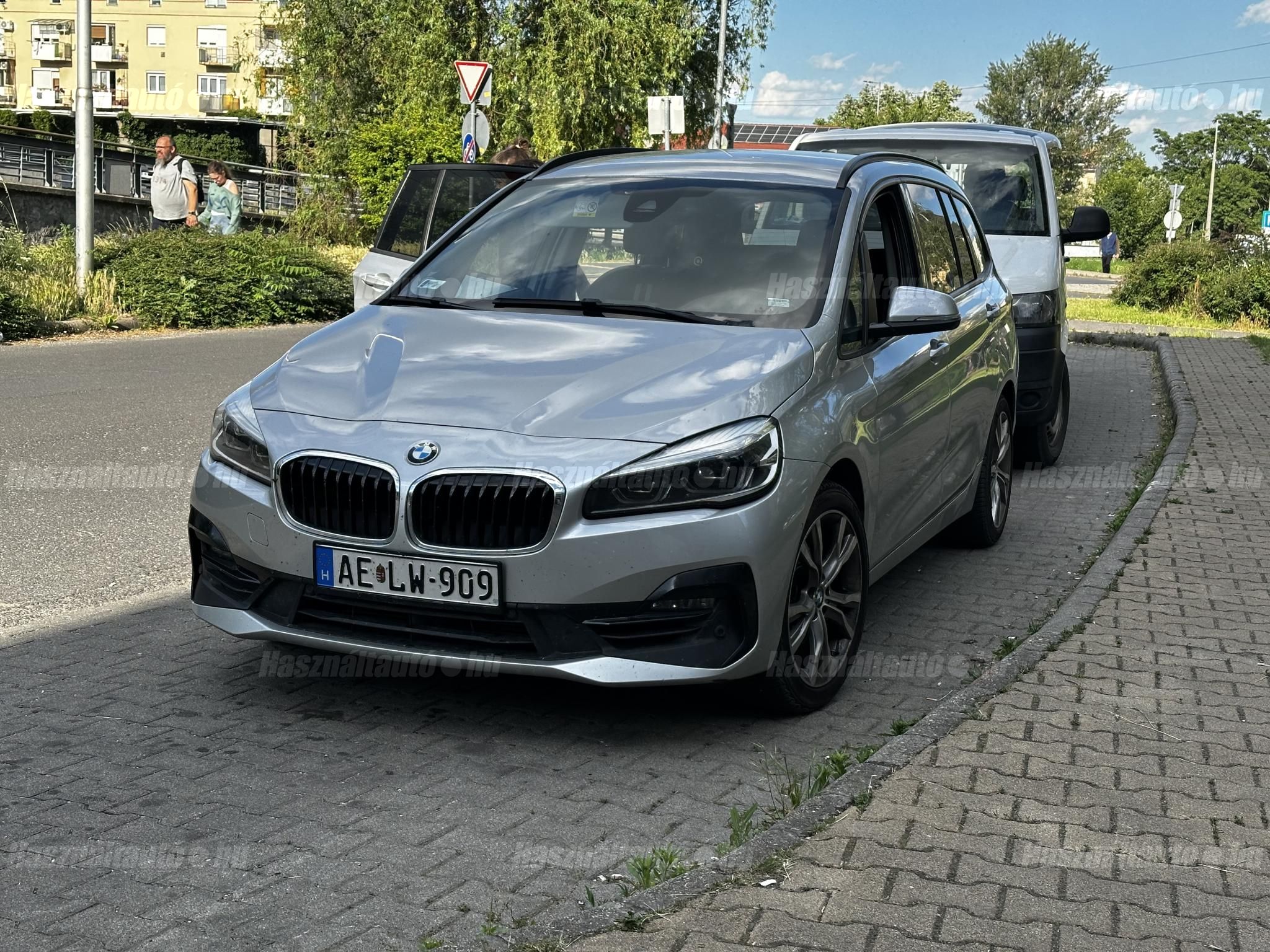 BMW 216 2019/6 - 1