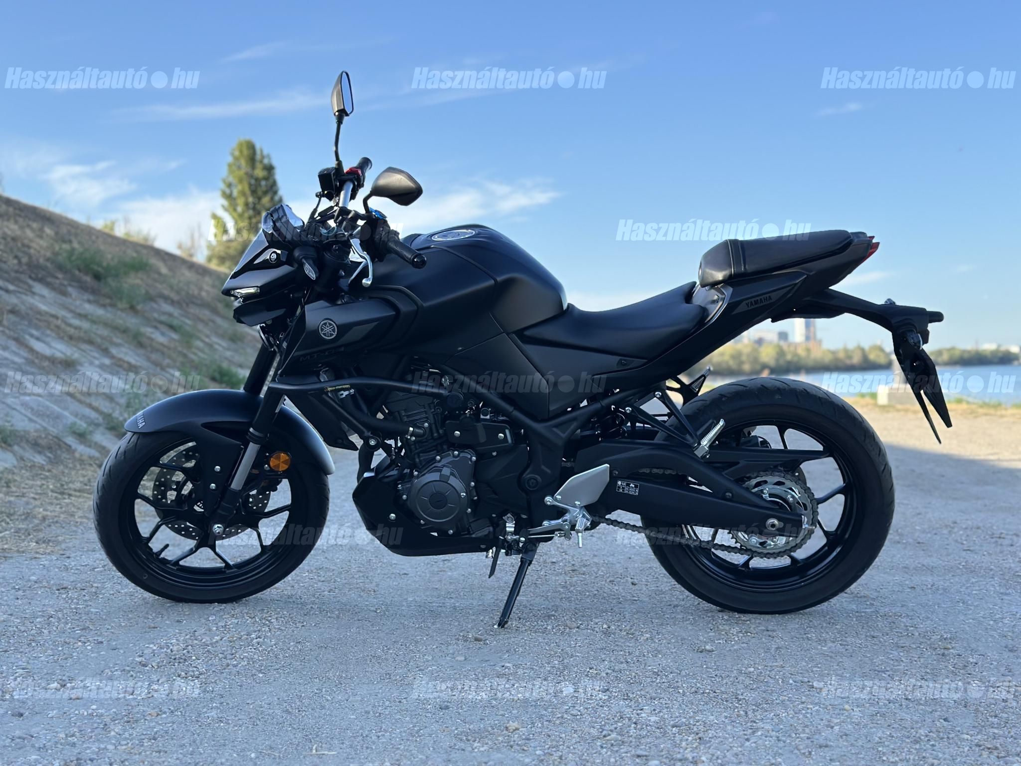 YAMAHA MT-03 2025/8 - 1