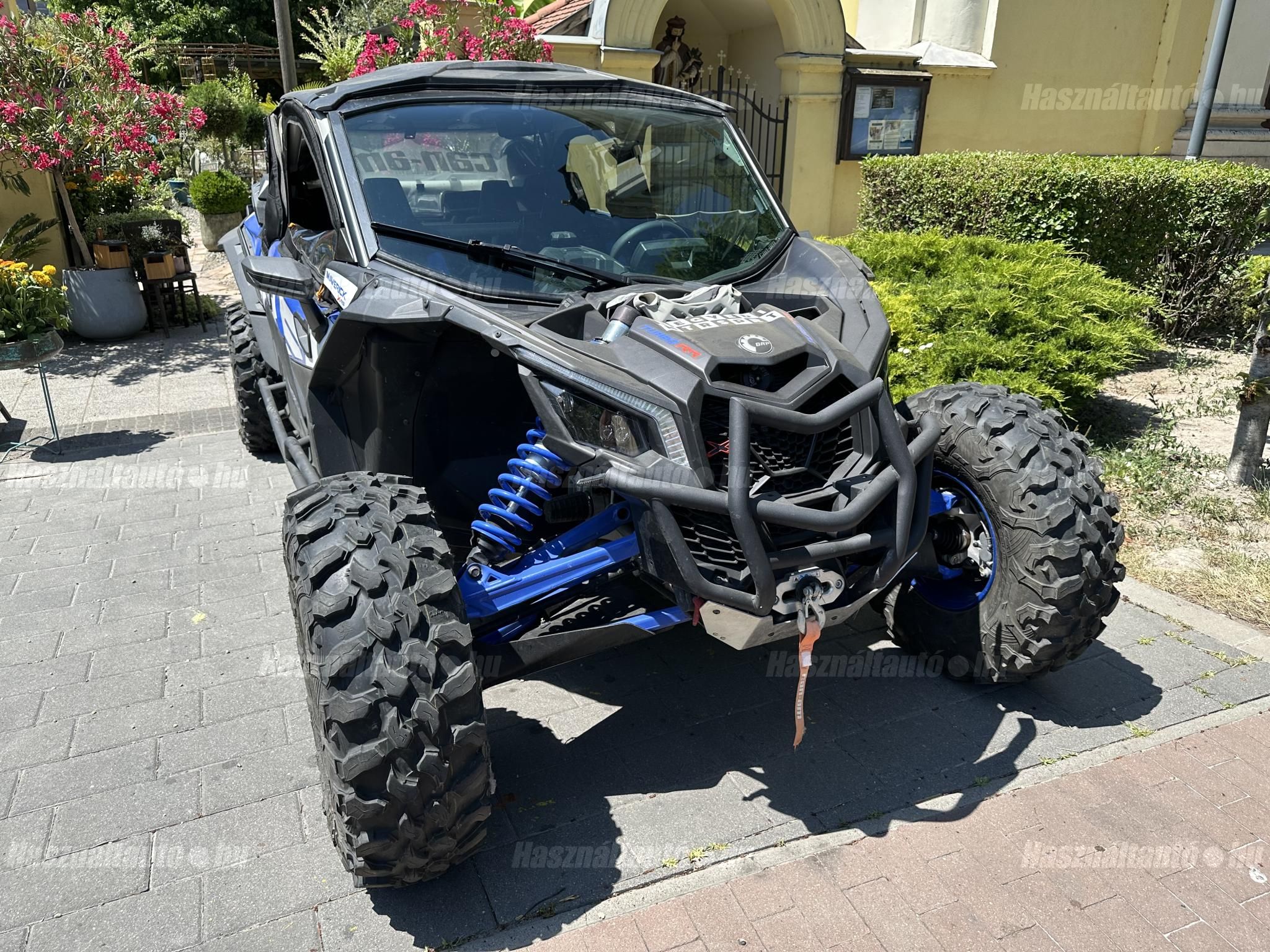 CAN-AM MAVERICK 2024/6 - 1