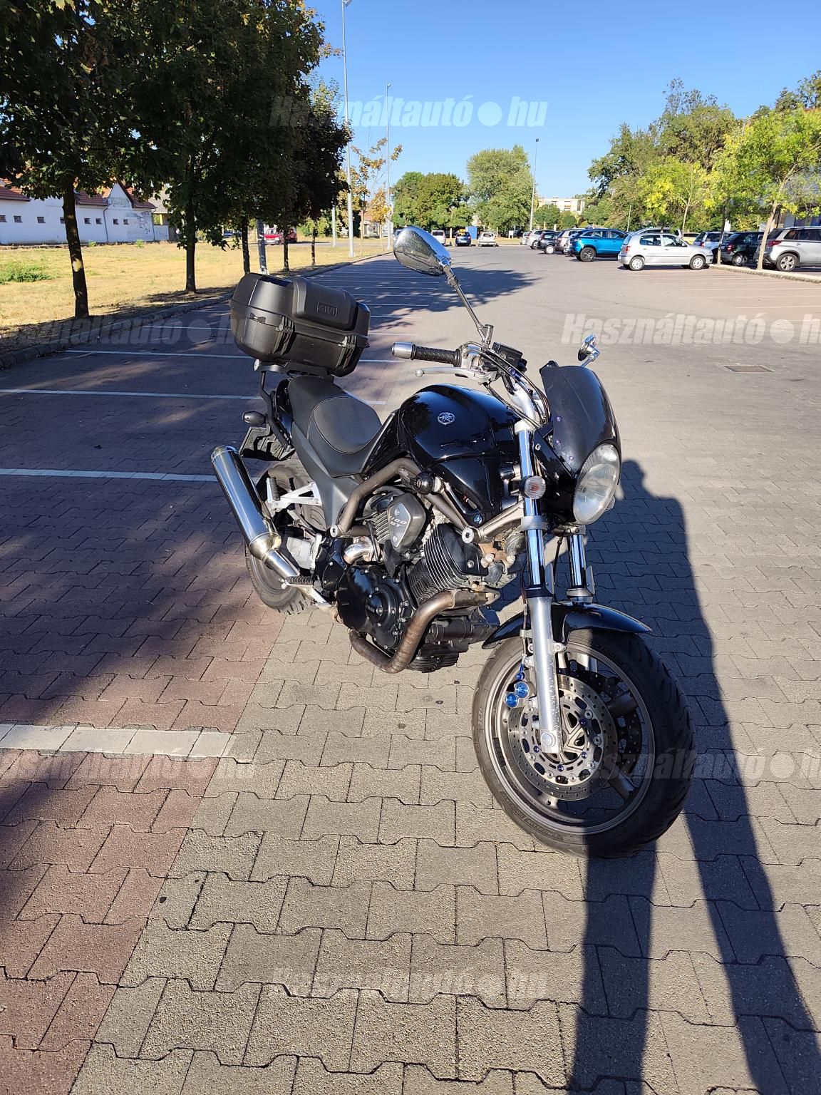 YAMAHA BT 1100 2002/5 - 1