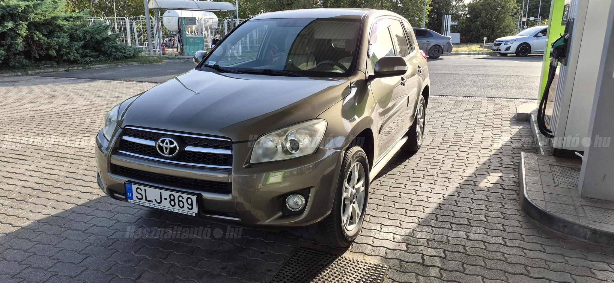 TOYOTA RAV 4 2009/12 - 1