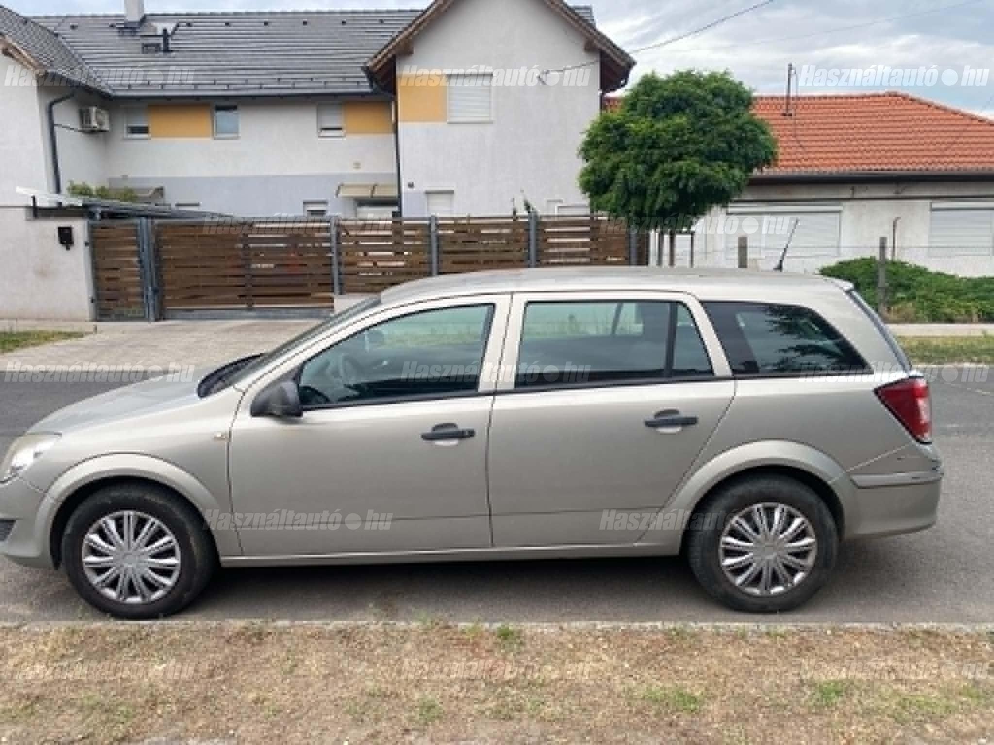 OPEL ASTRA H 2008/10 - 1