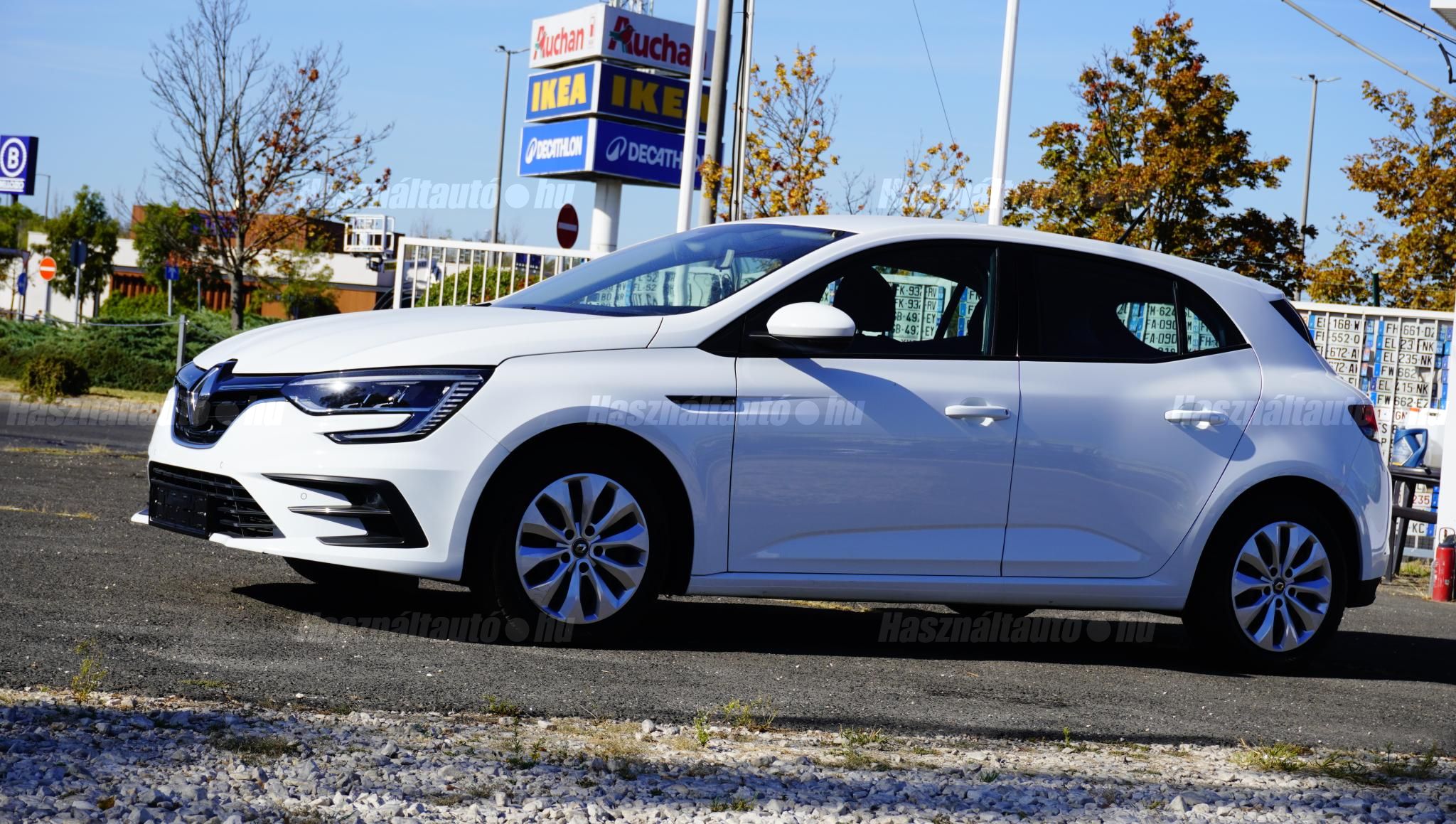 RENAULT MEGANE 2021 - 1