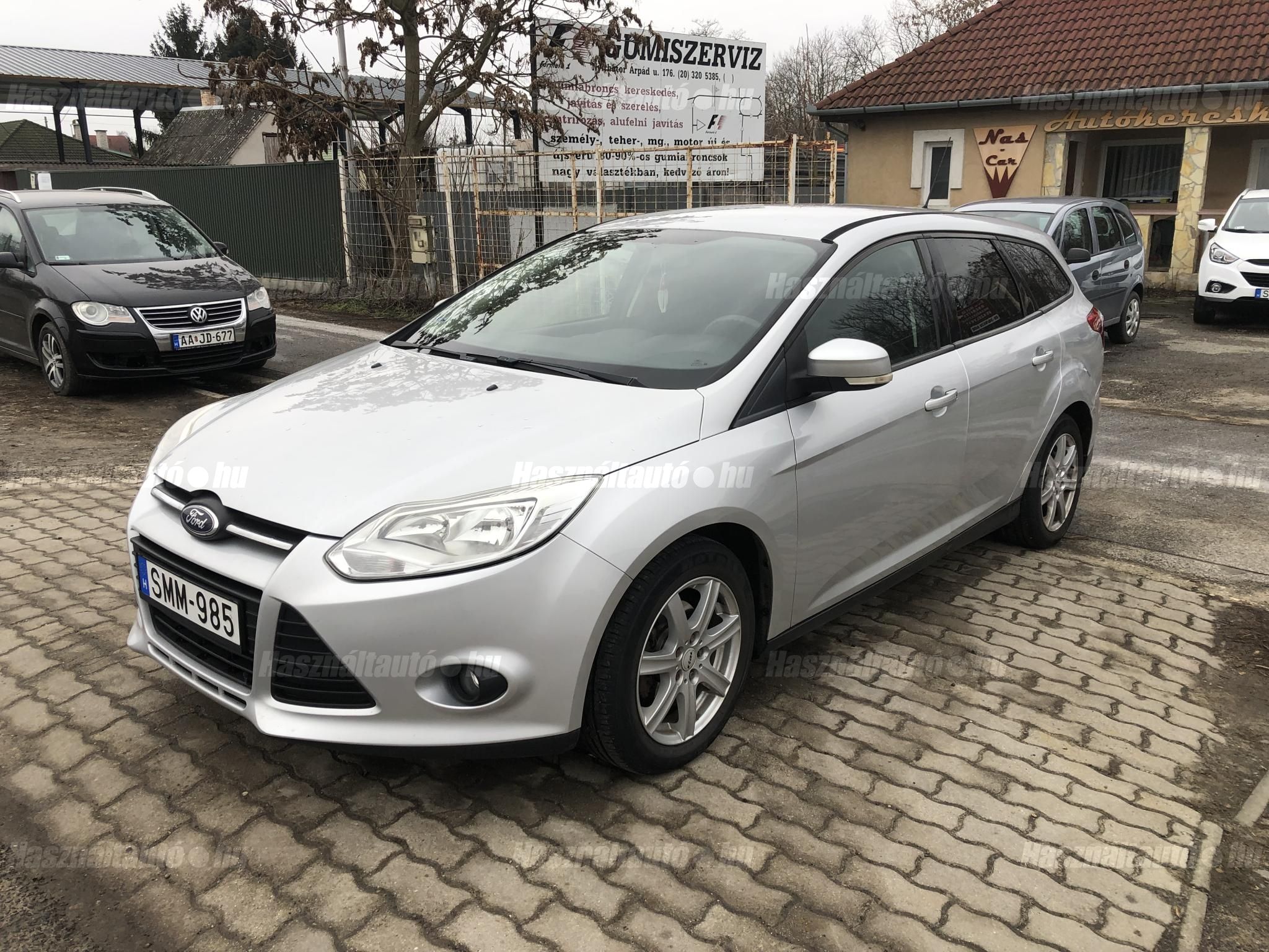 FORD FOCUS 2011/12 - 1