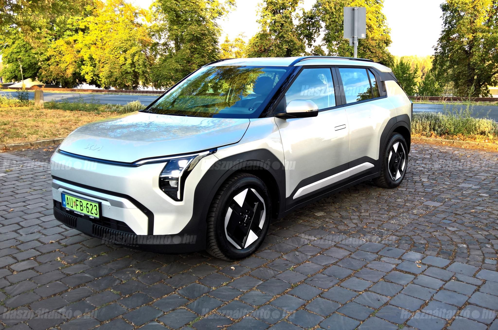 KIA EV3 2025/10 - 1