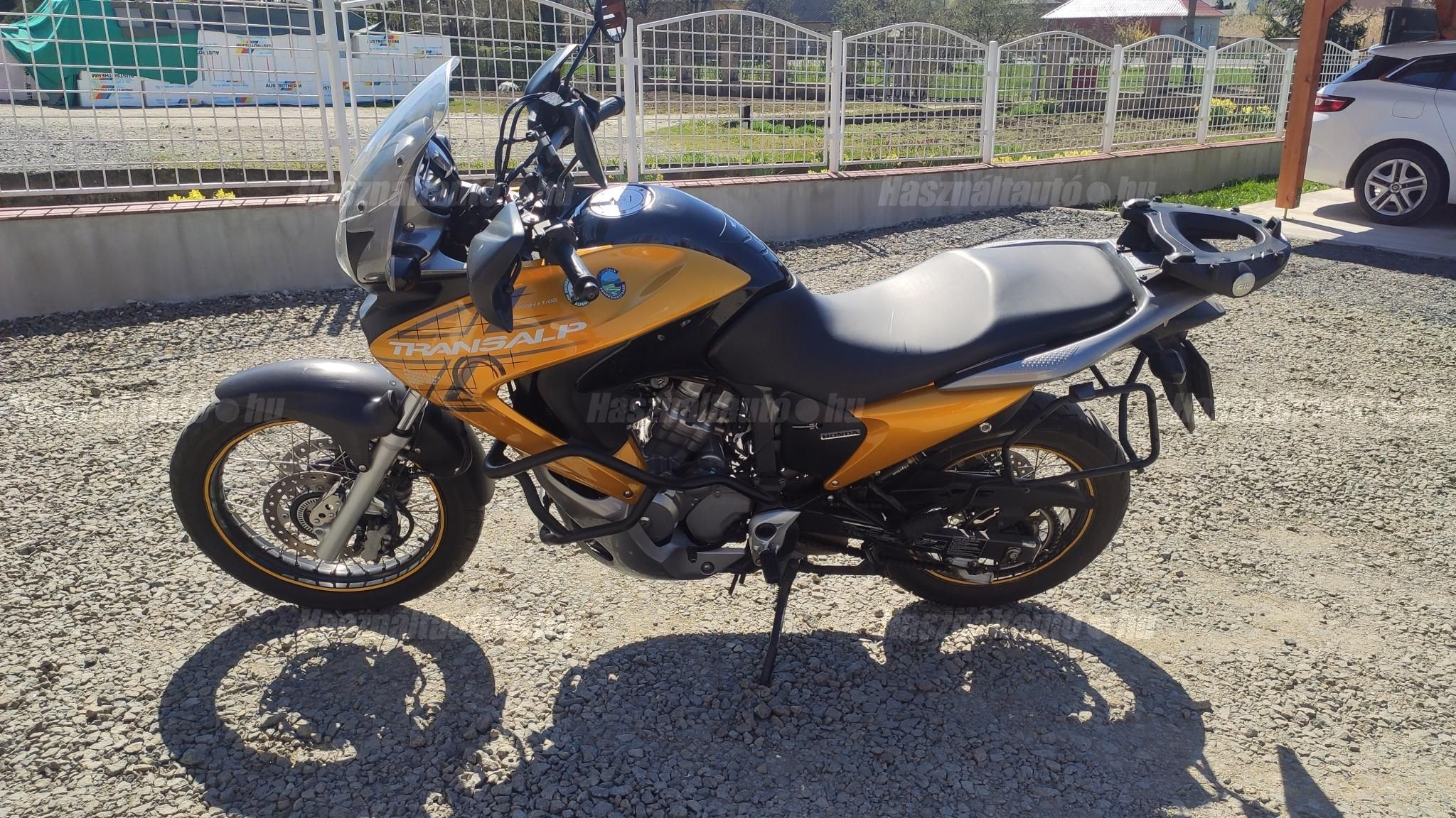 HONDA XL 700 V 2010/3 - 1