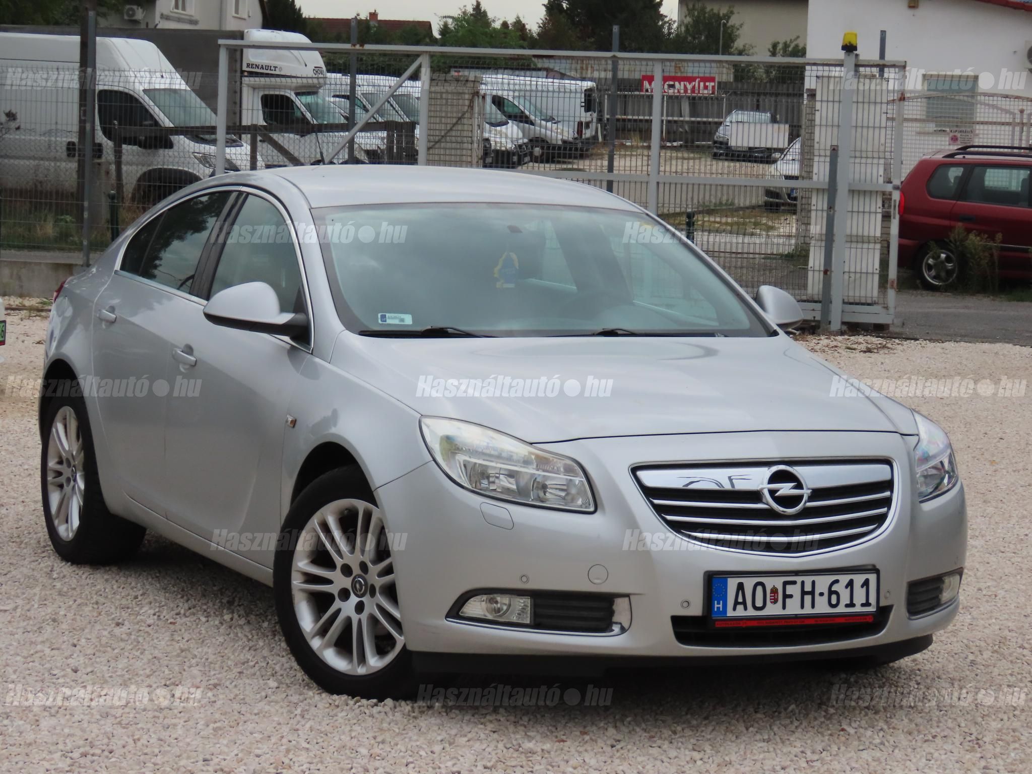OPEL INSIGNIA 2009/6 - 1