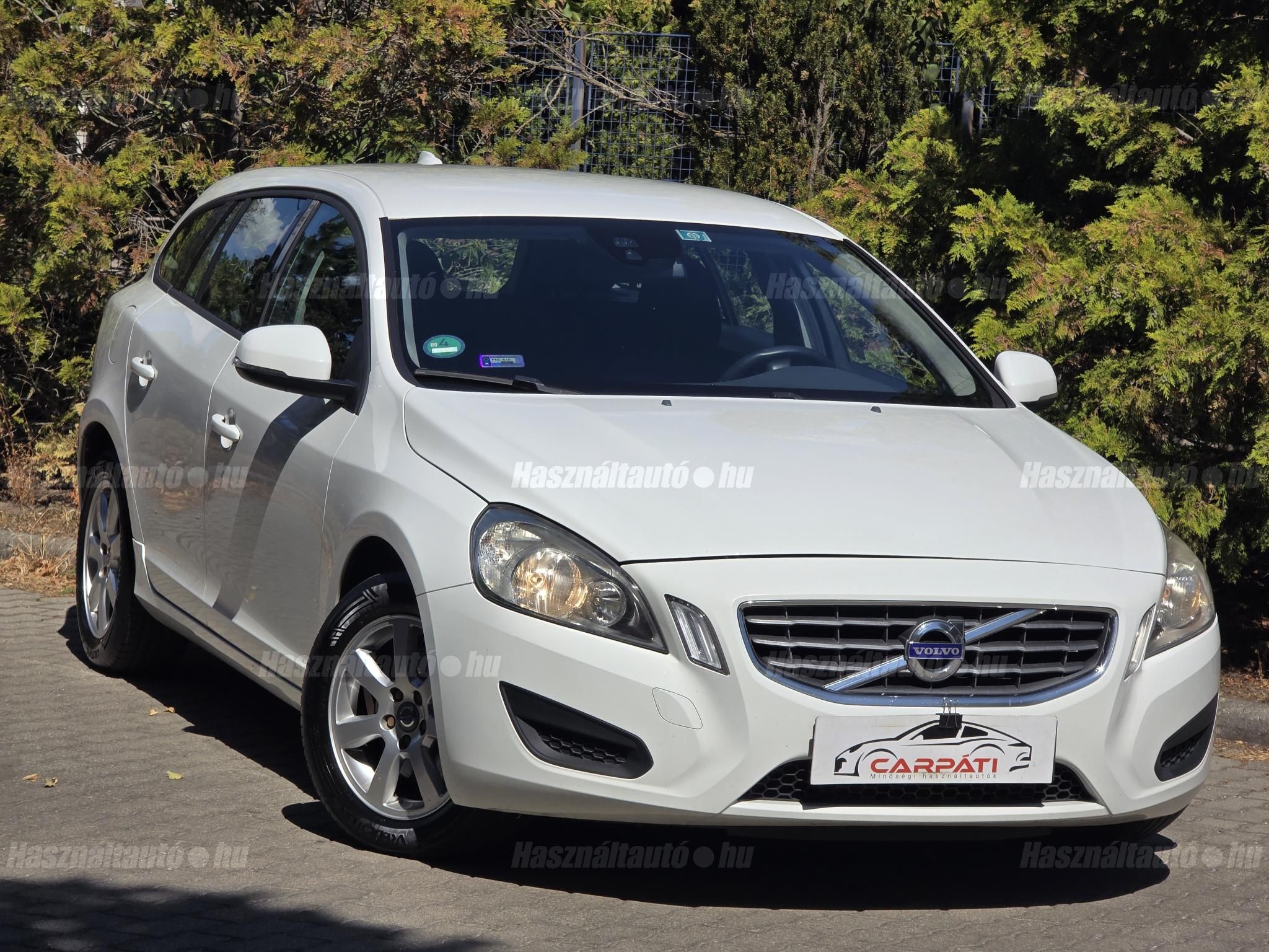 VOLVO V60 2012/10 - 1