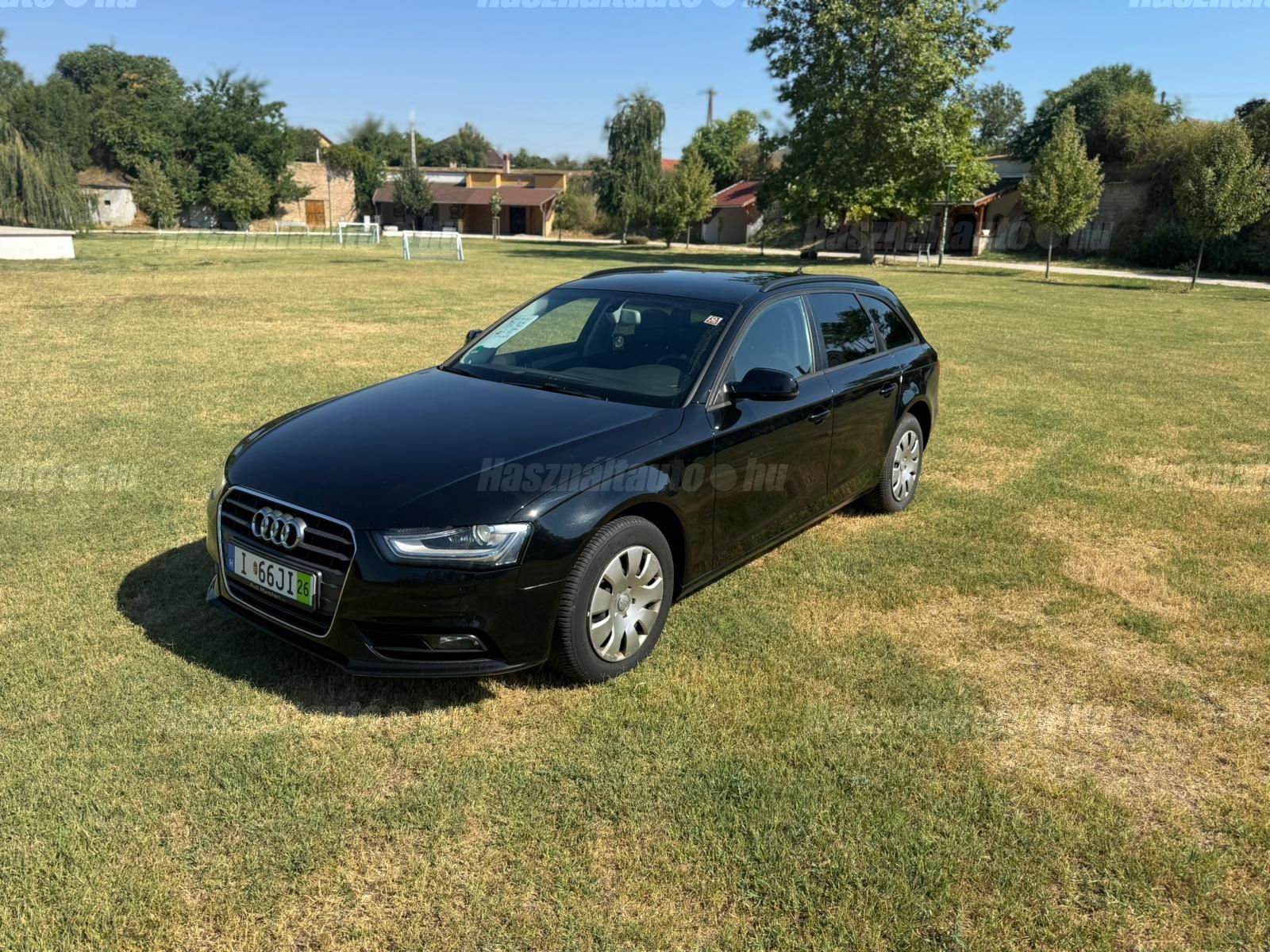 AUDI A4 2015/4 - 1