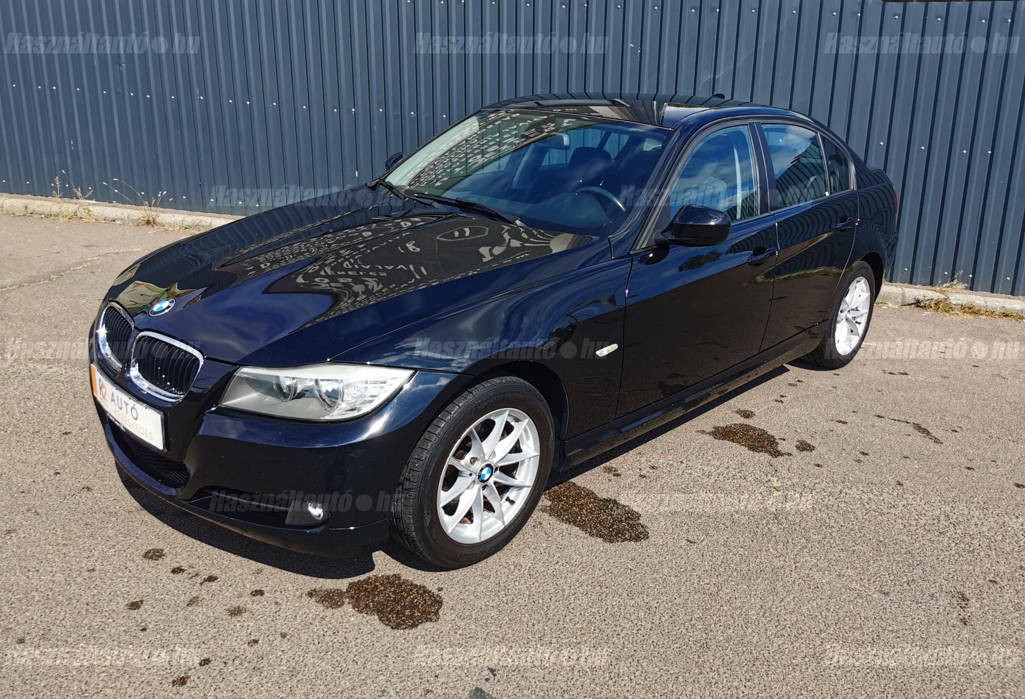 BMW 318 2010/6 - 1