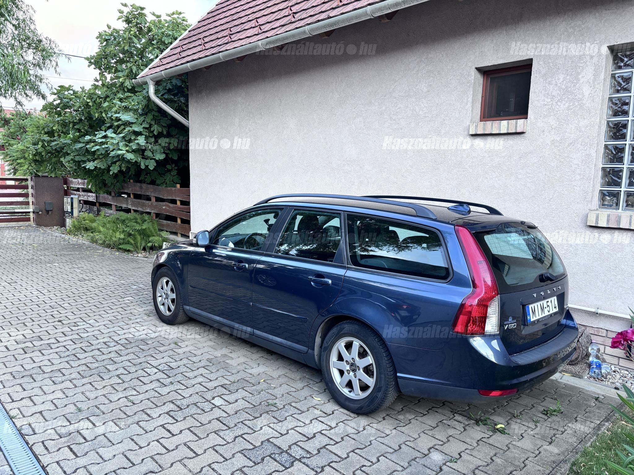 VOLVO V50 2010/2 - 1
