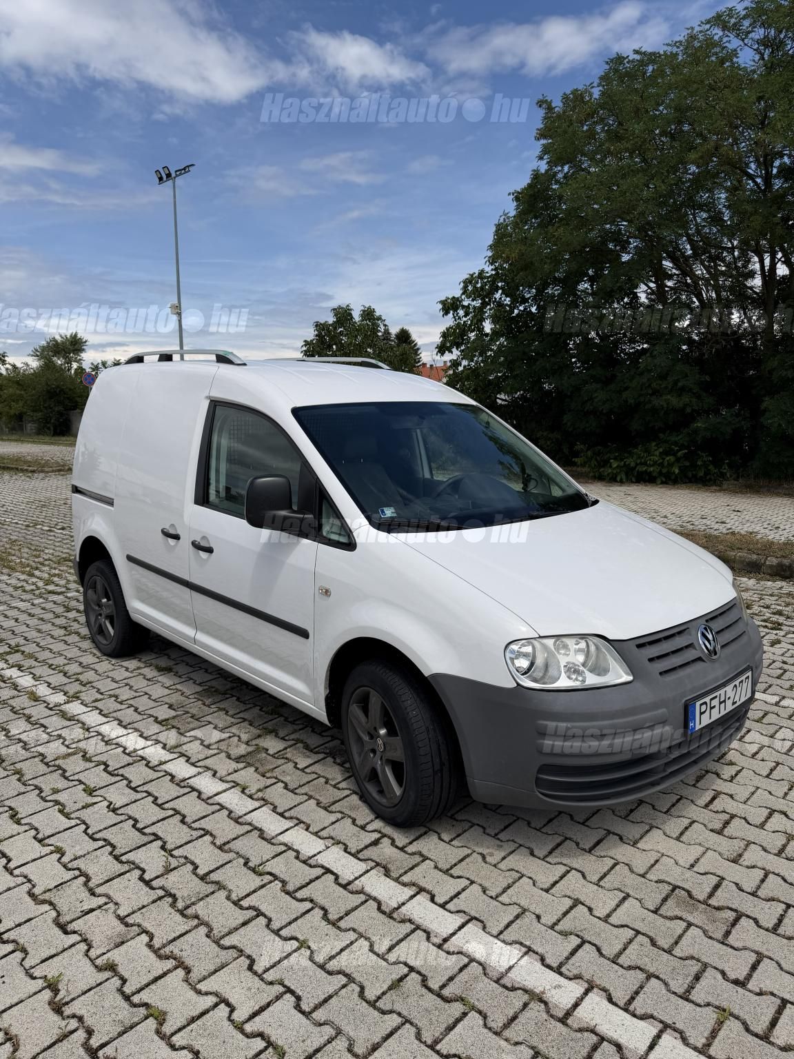 VOLKSWAGEN CADDY 2008 - 1