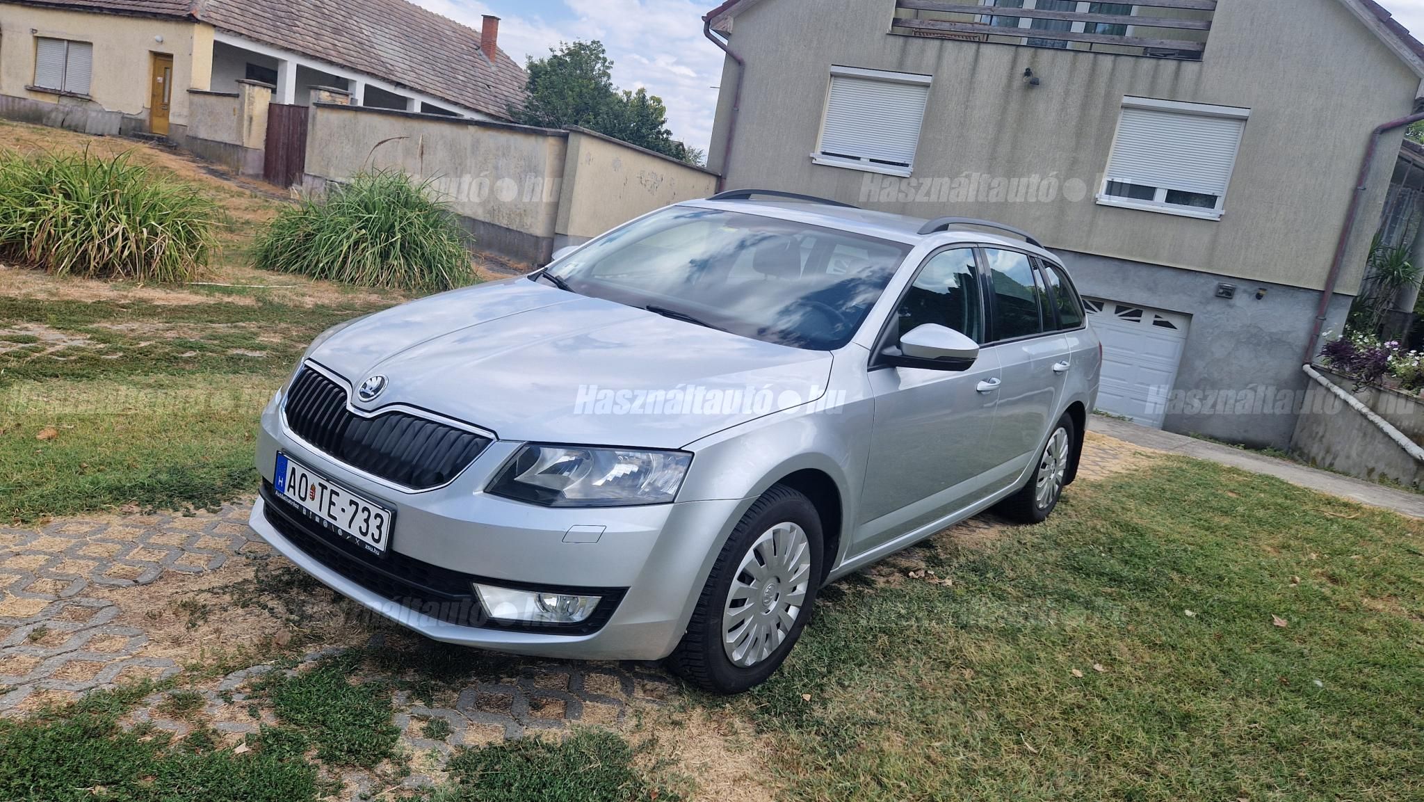 SKODA OCTAVIA 2016 - 1