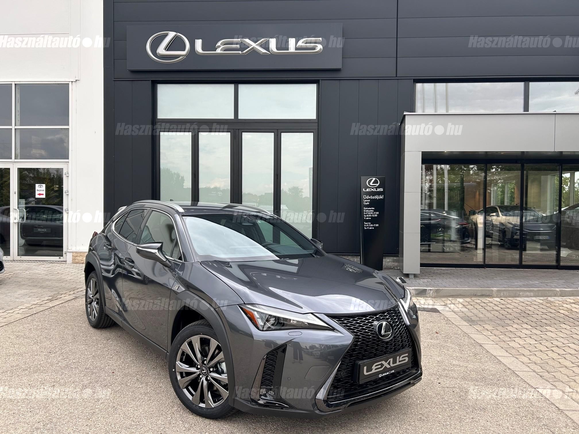 LEXUS UX 2025/12 - 1