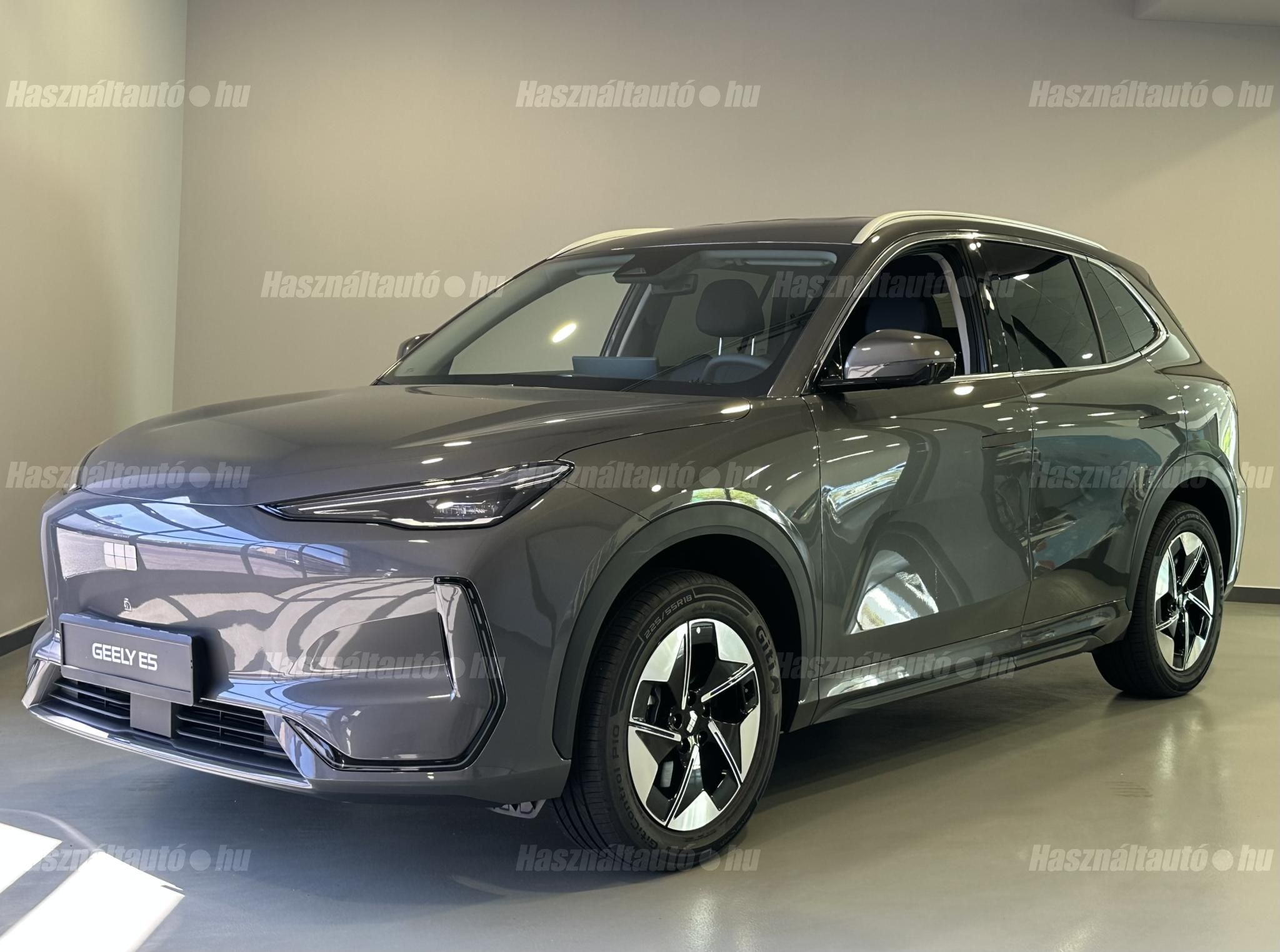 GEELY E5 2026 - 1