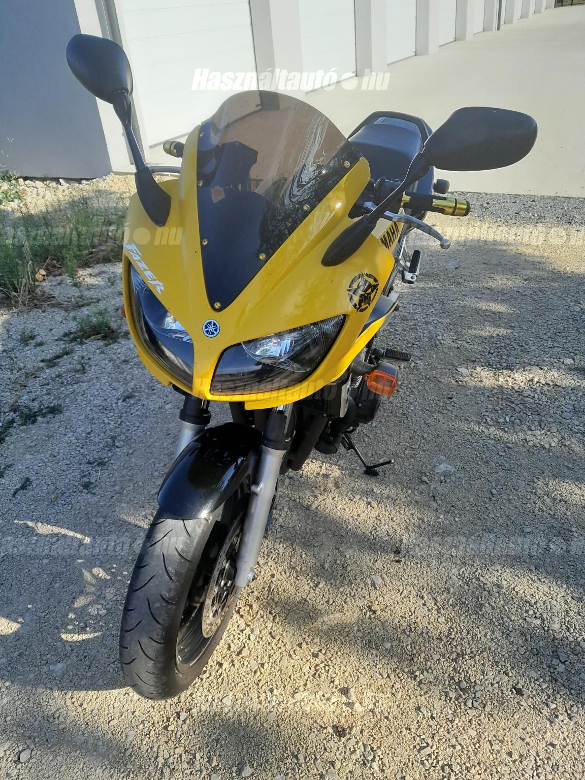 YAMAHA FZS 600 (FAZER) 2002/7 - 1