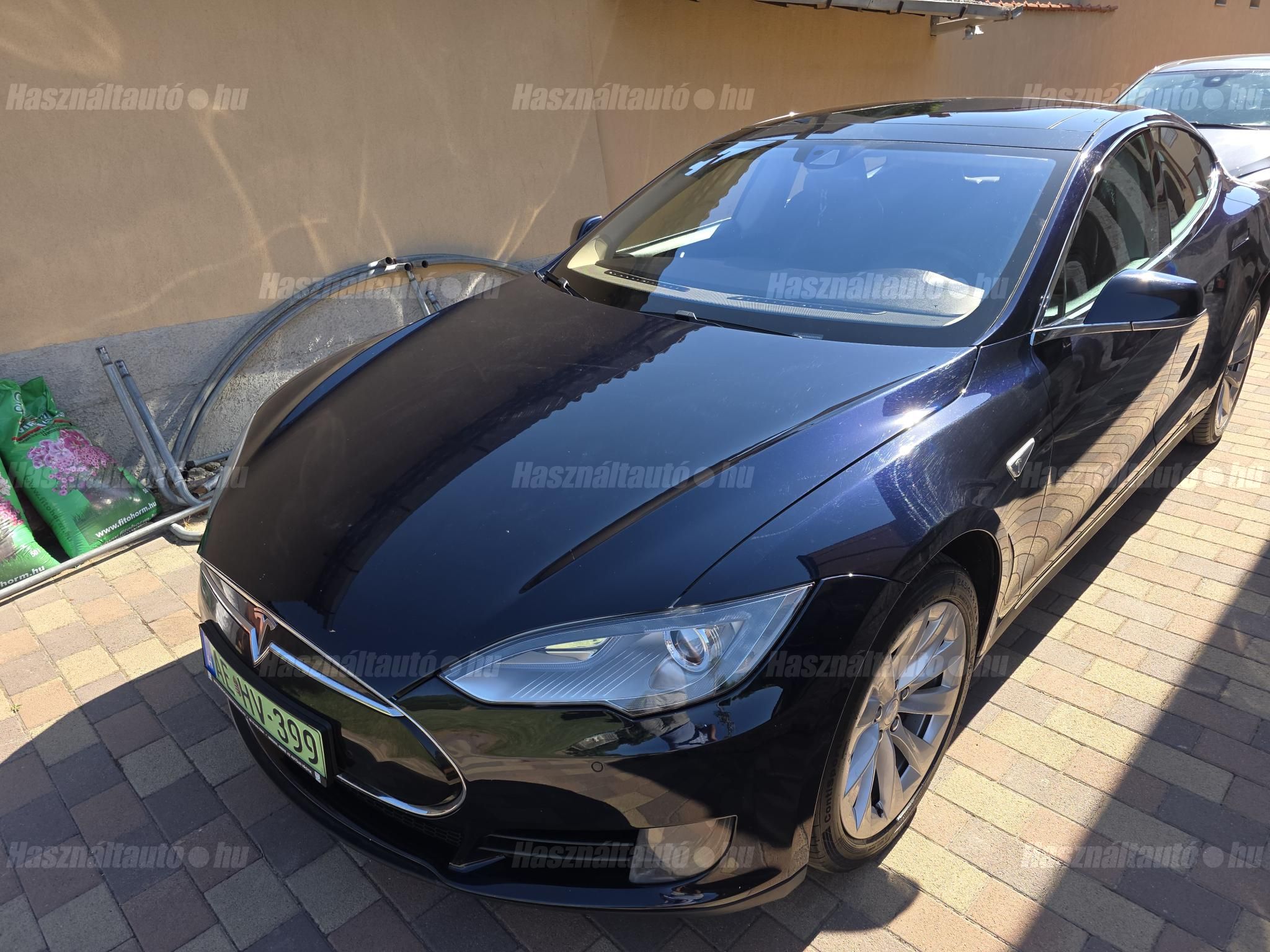 TESLA MODEL S 2015/8 - 1