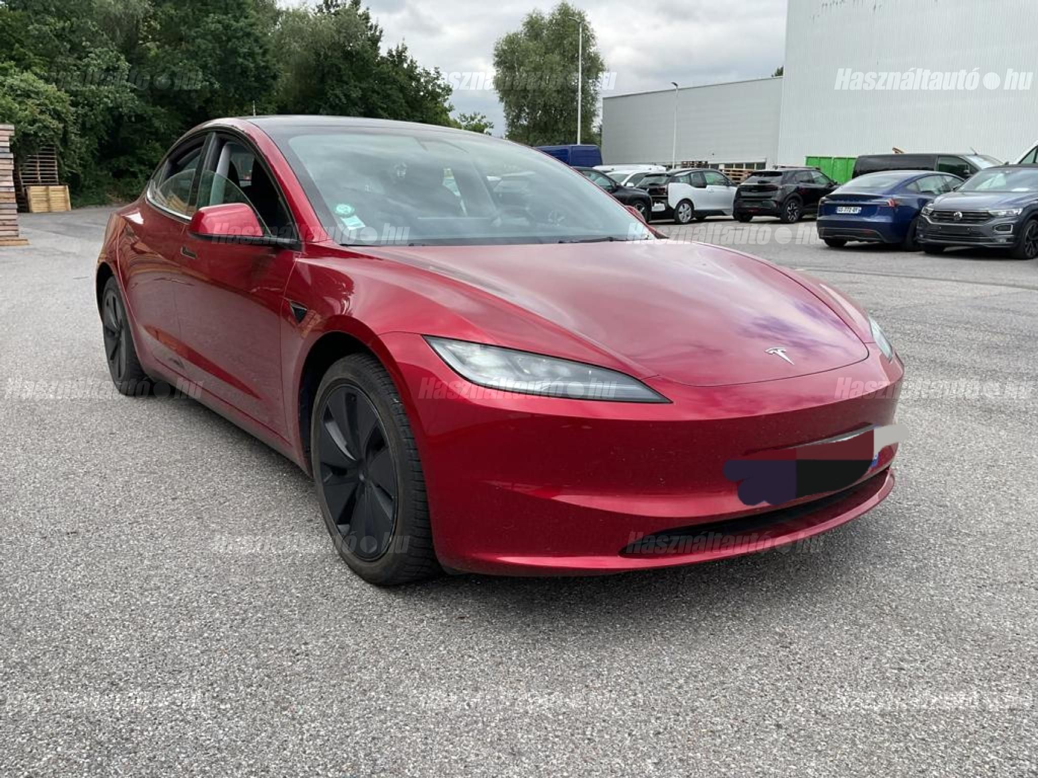TESLA MODEL 3 2023/10 - 1