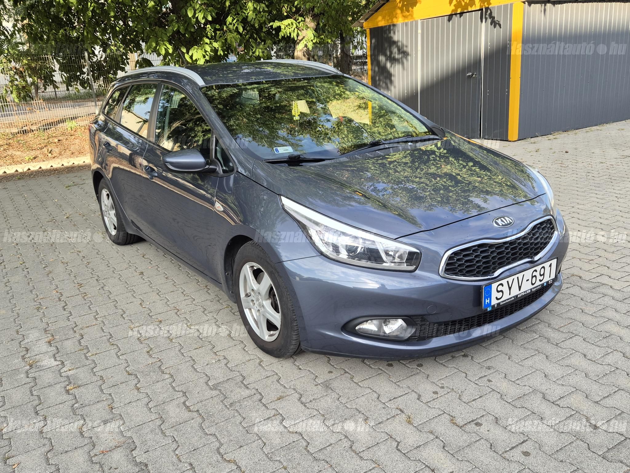 KIA CEE'D 2013/4 - 1