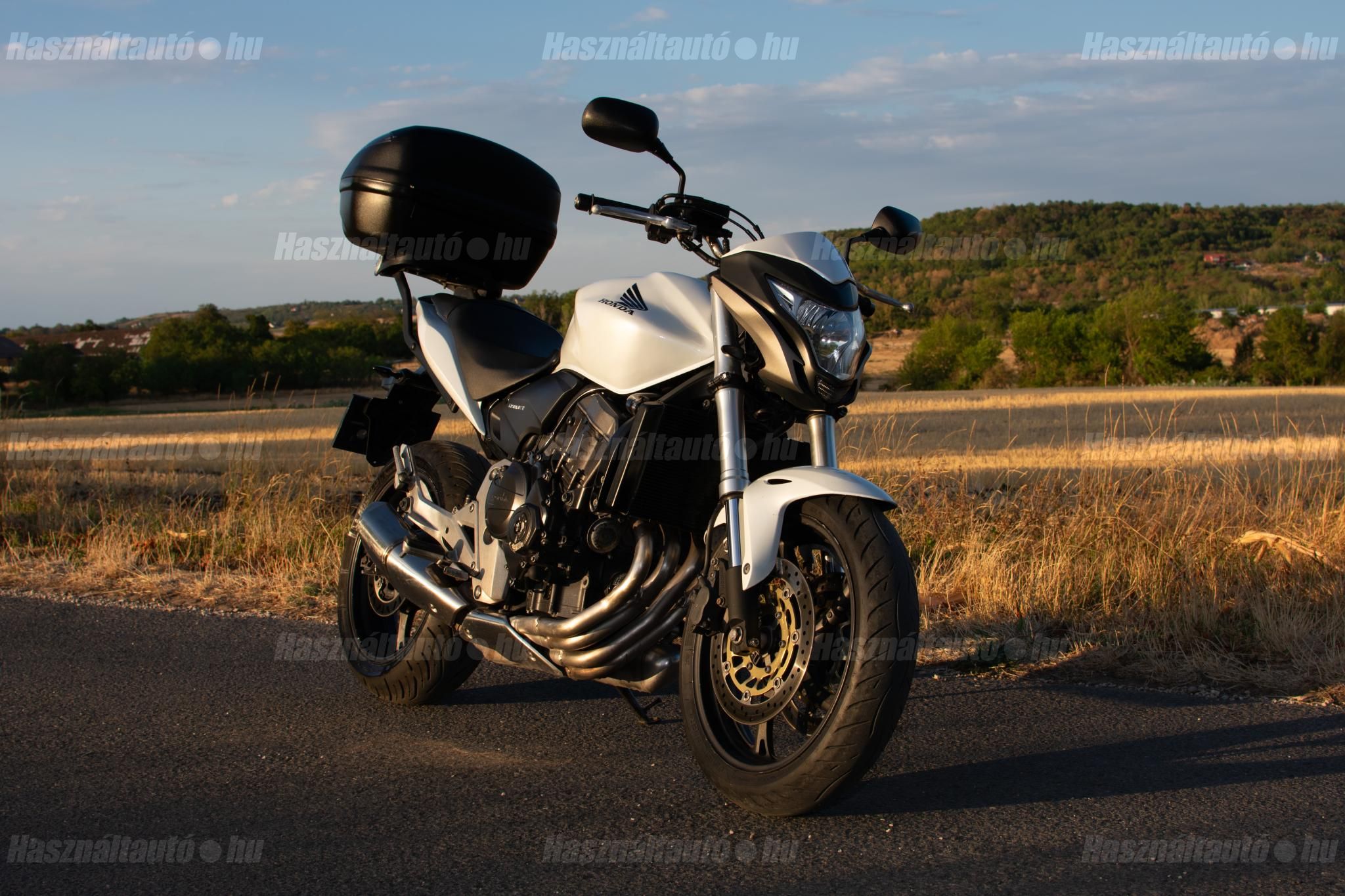 HONDA CB 600 F (HORNET) 2012 - 1