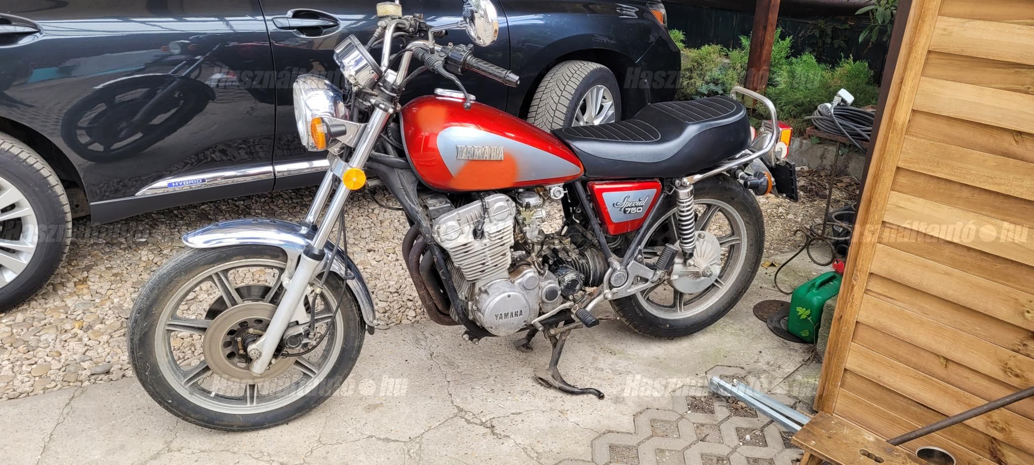 YAMAHA XS 750 S 1979/4 - 1