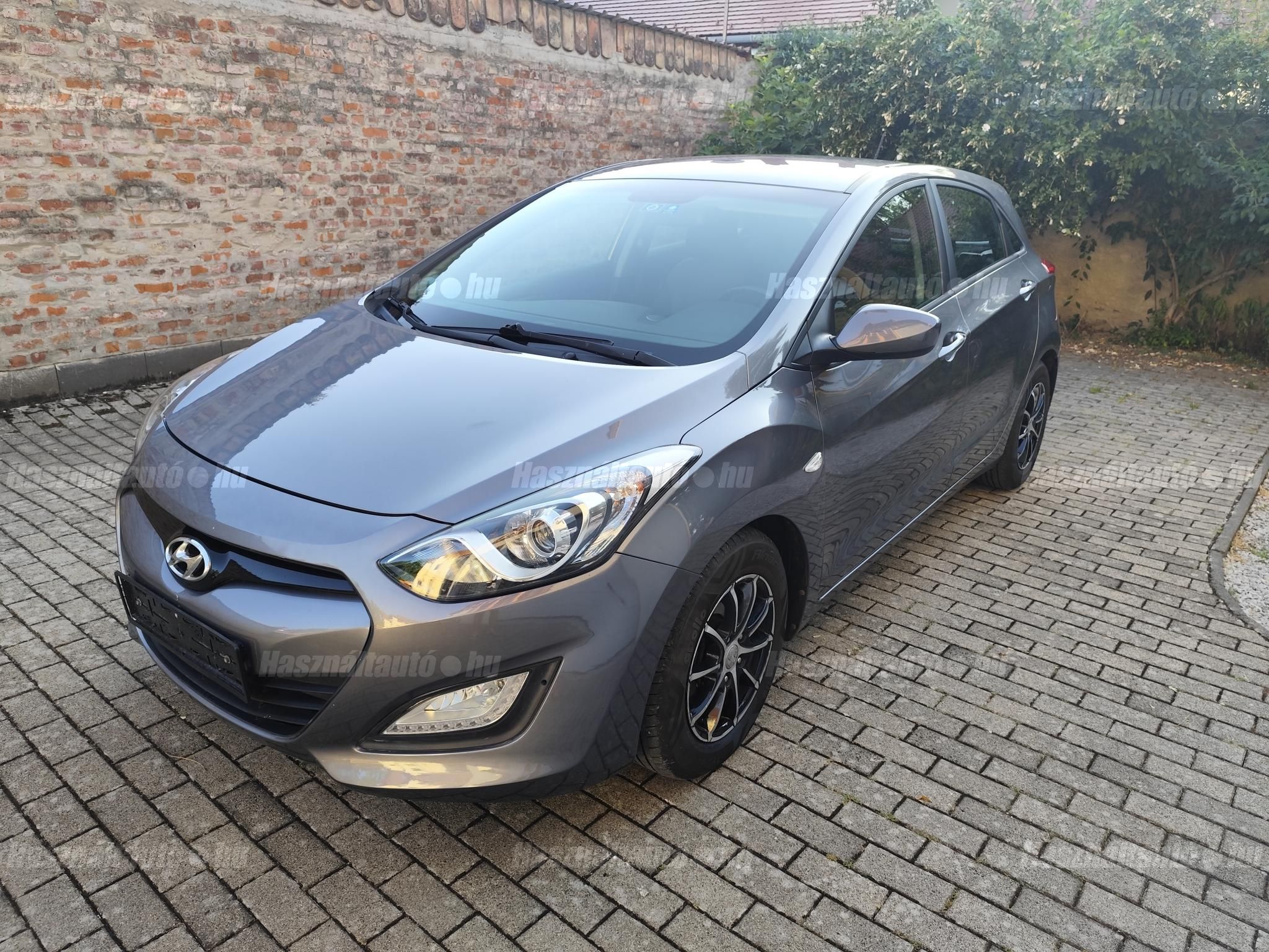 HYUNDAI I30 2014/11 - 1