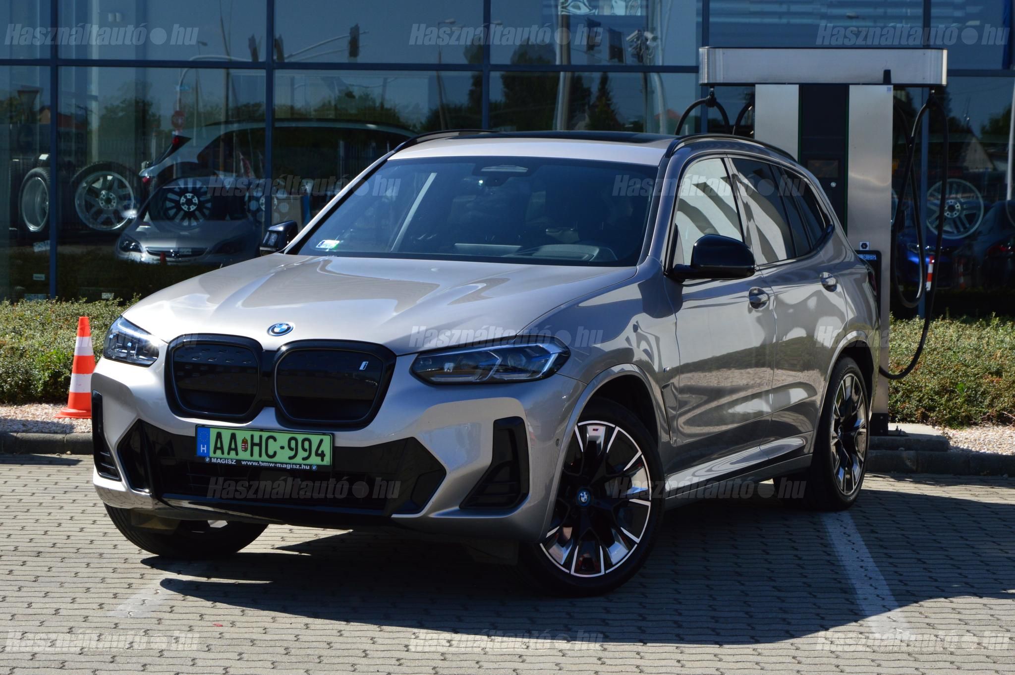 BMW IX3 2022/12 - 1