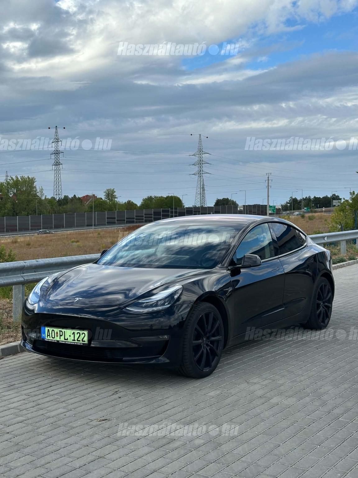 TESLA MODEL 3 2019/5 - 1