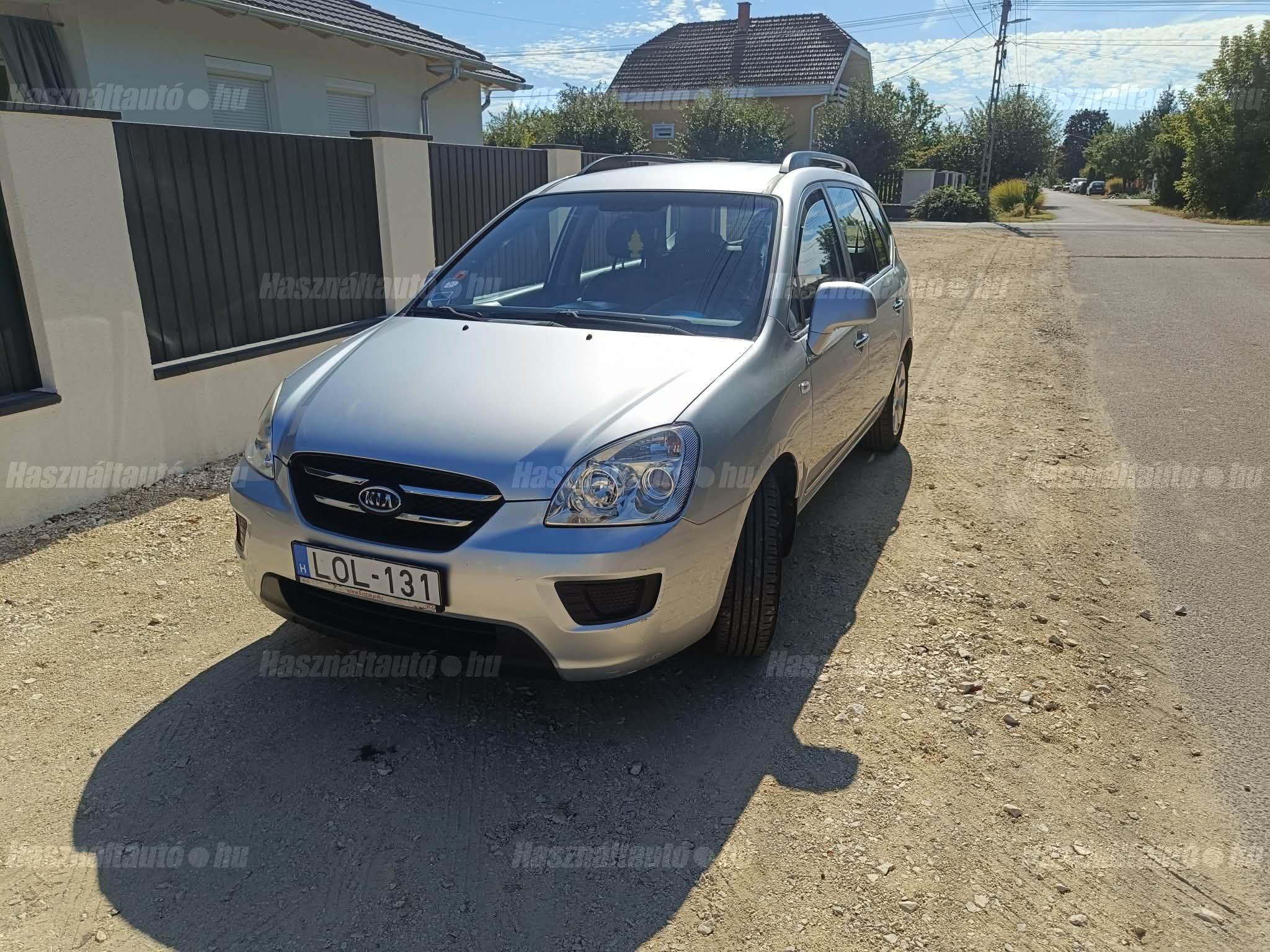 KIA CARENS 2009/10 - 1