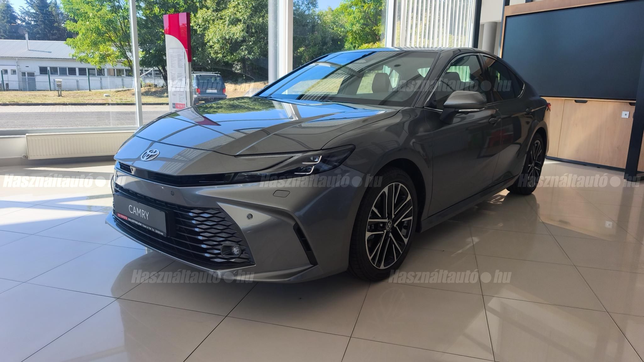 TOYOTA CAMRY 2026/9 - 1