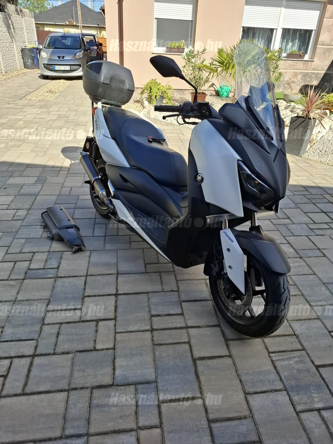 YAMAHA X-MAX 300 2017/9 - 1