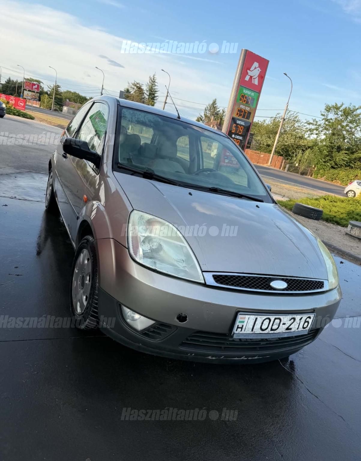 FORD FIESTA 2004/4 - 1