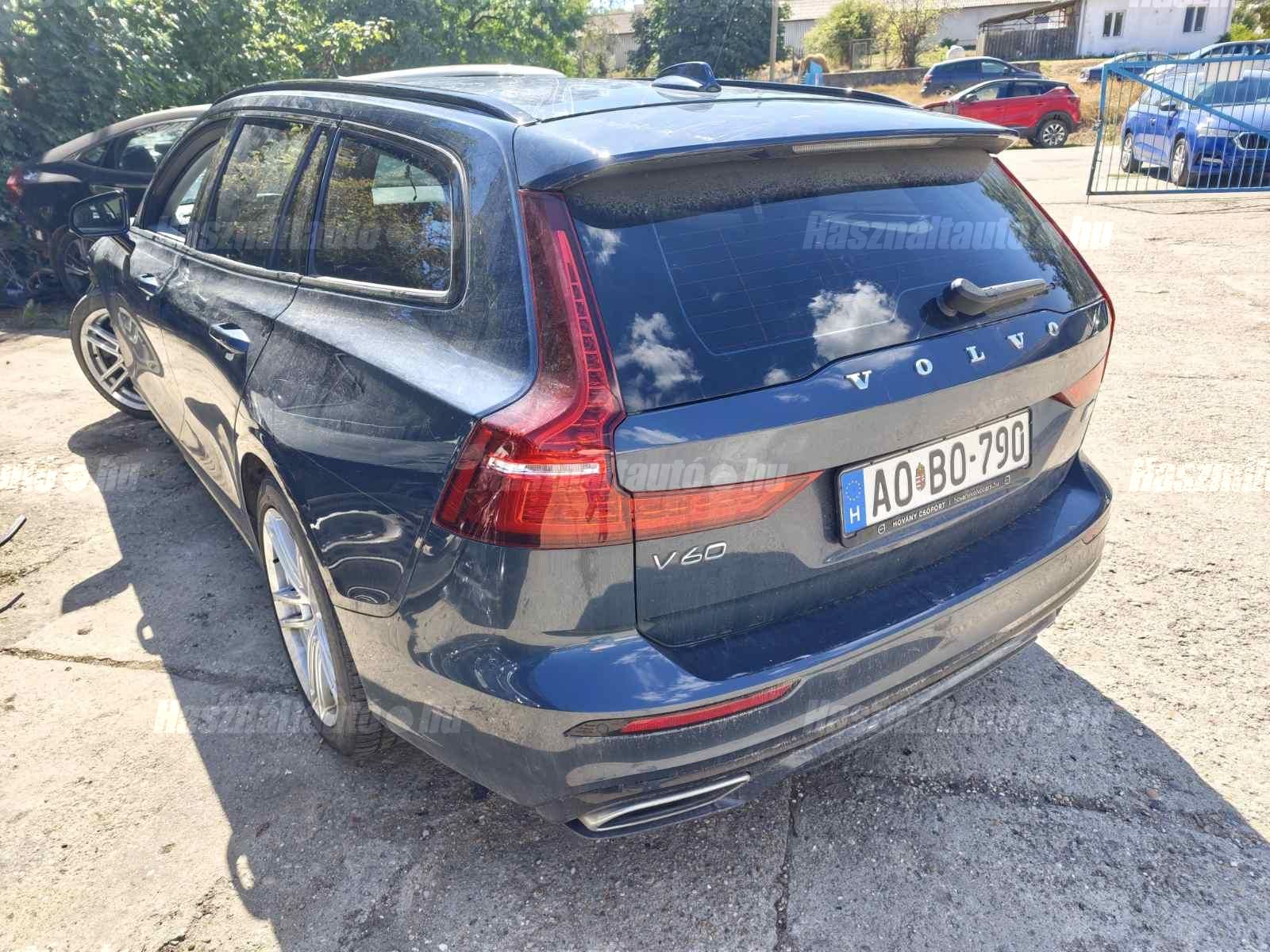 VOLVO V60 2021/2 - 1