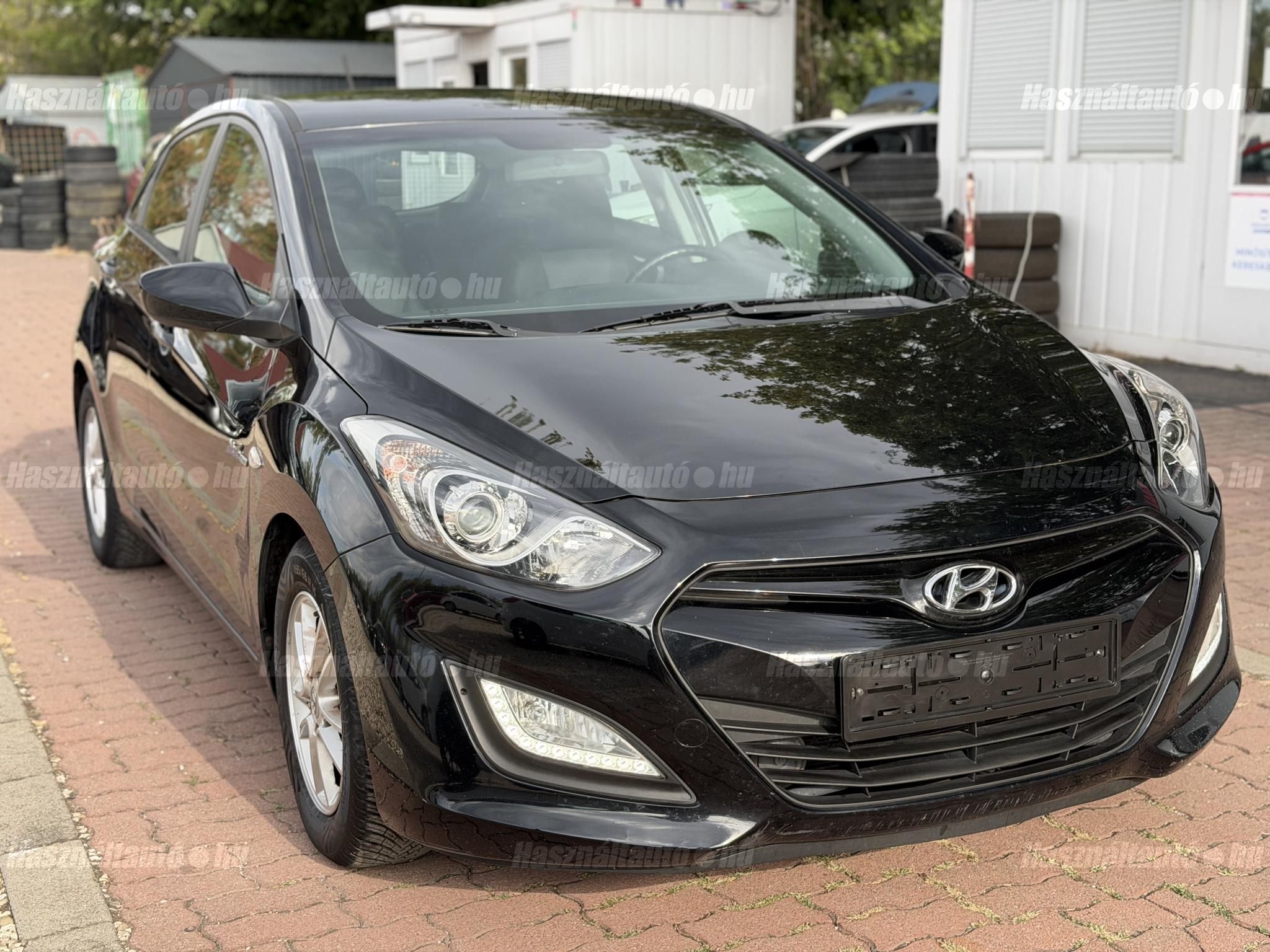 HYUNDAI I30 2014/5 - 1