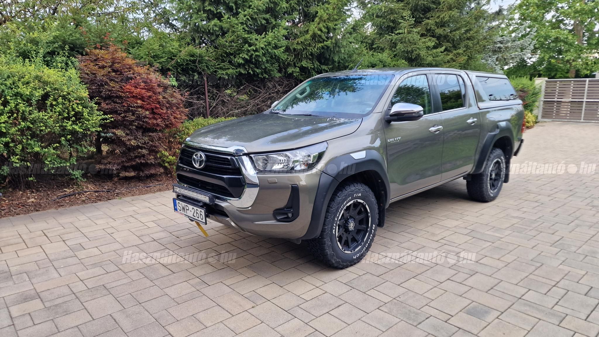TOYOTA HILUX 2021/8 - 1
