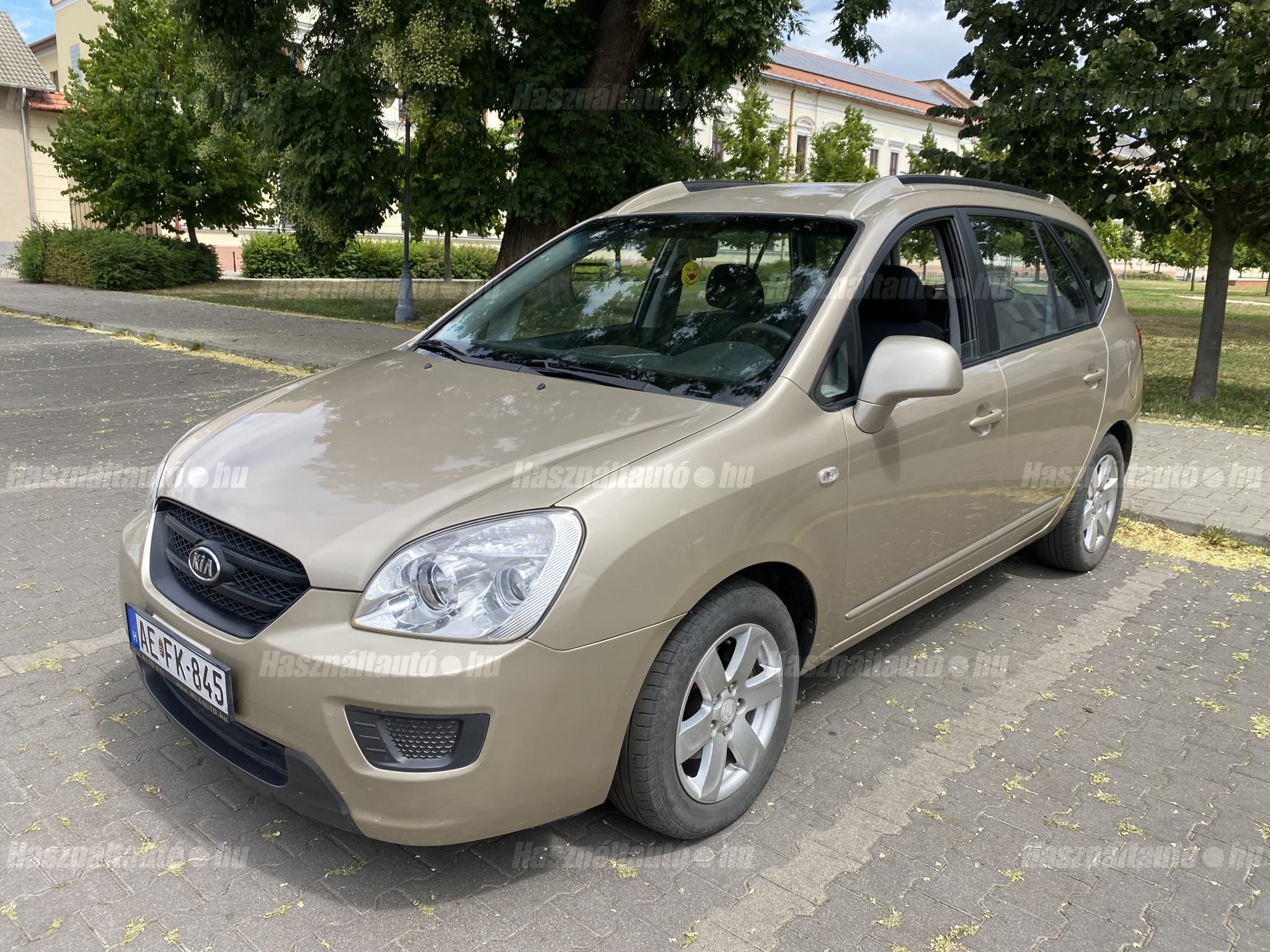 KIA CARENS 2008/4 - 1