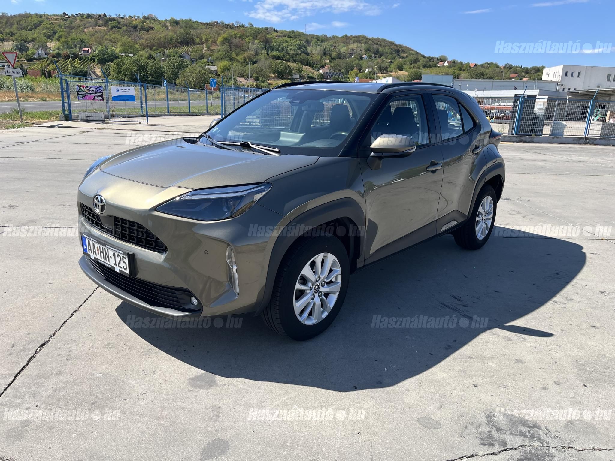 TOYOTA YARIS CROSS 2022/12 - 1