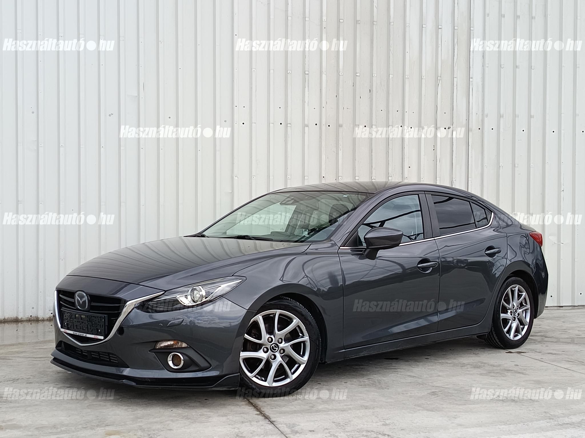 MAZDA 3 2015/11 - 1