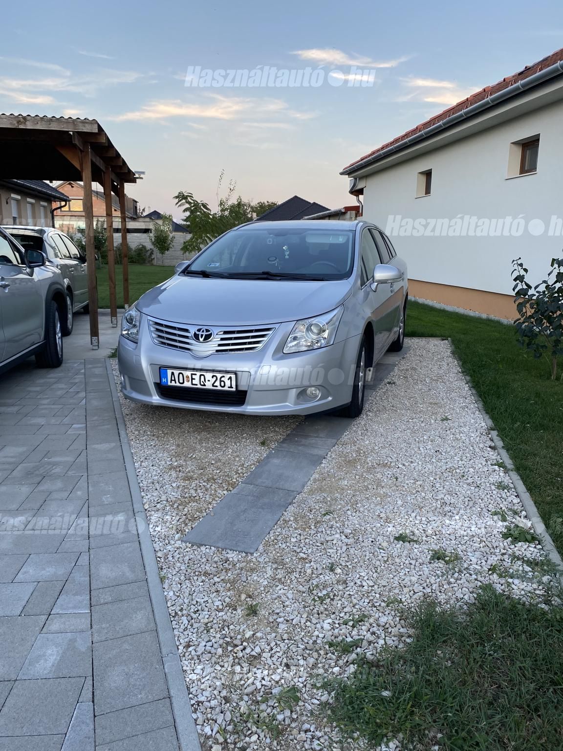 TOYOTA AVENSIS 2009/9 - 1
