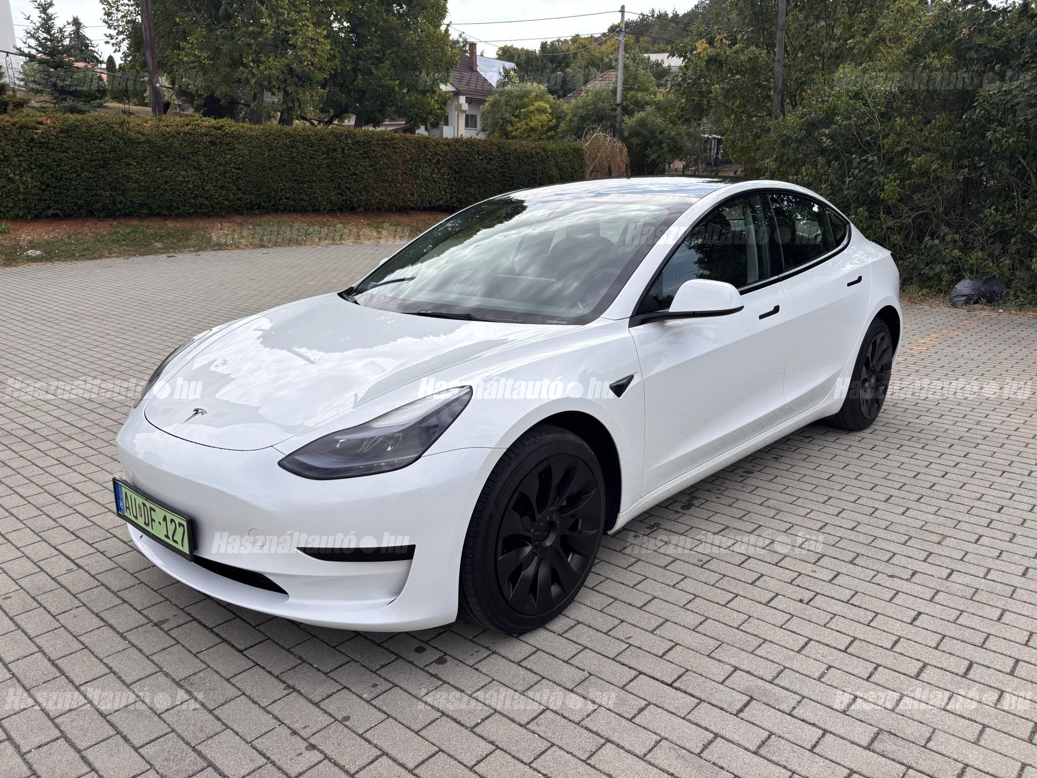 TESLA MODEL 3 2023/6 - 1
