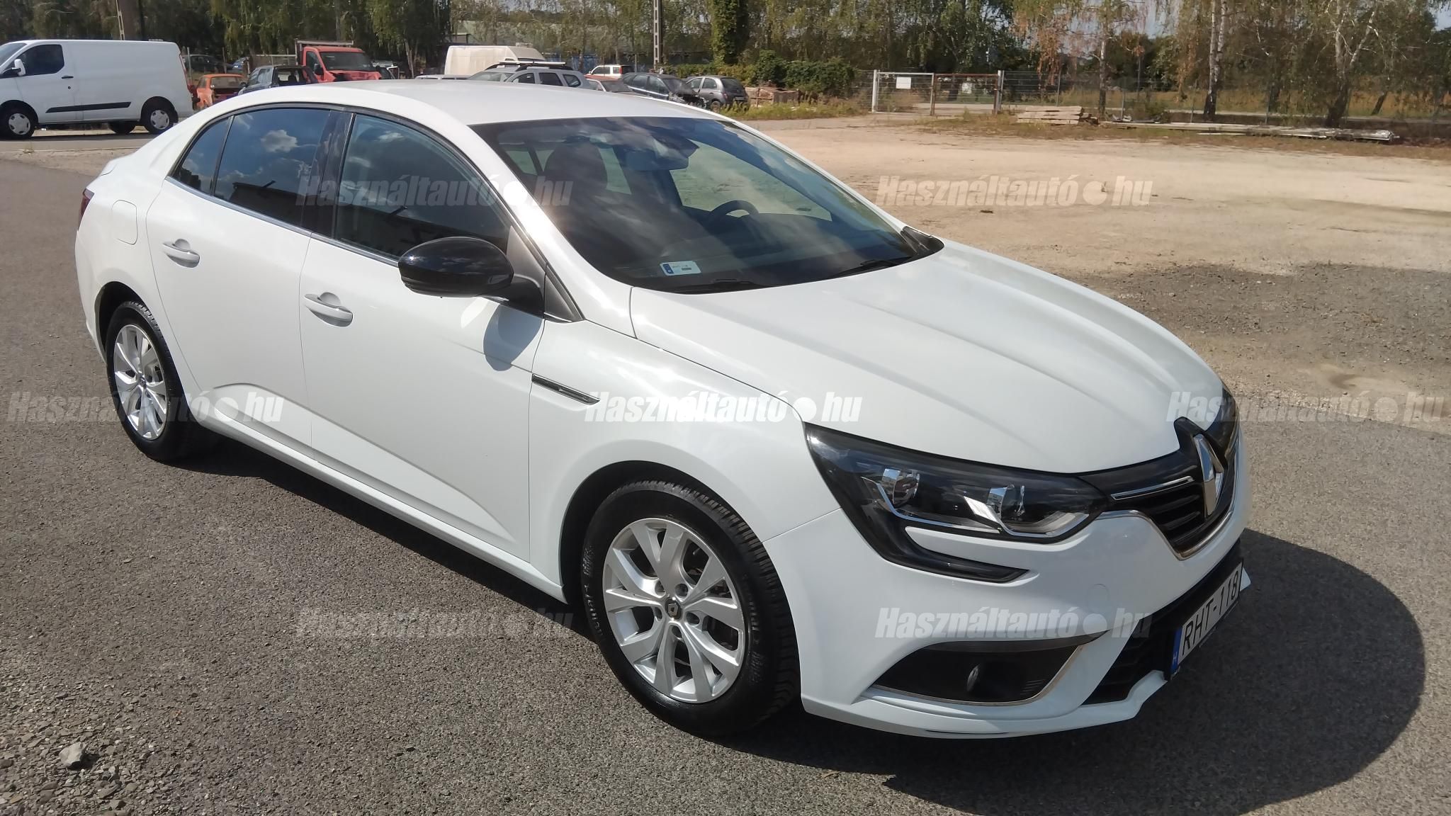 RENAULT MEGANE 2019/2 - 1