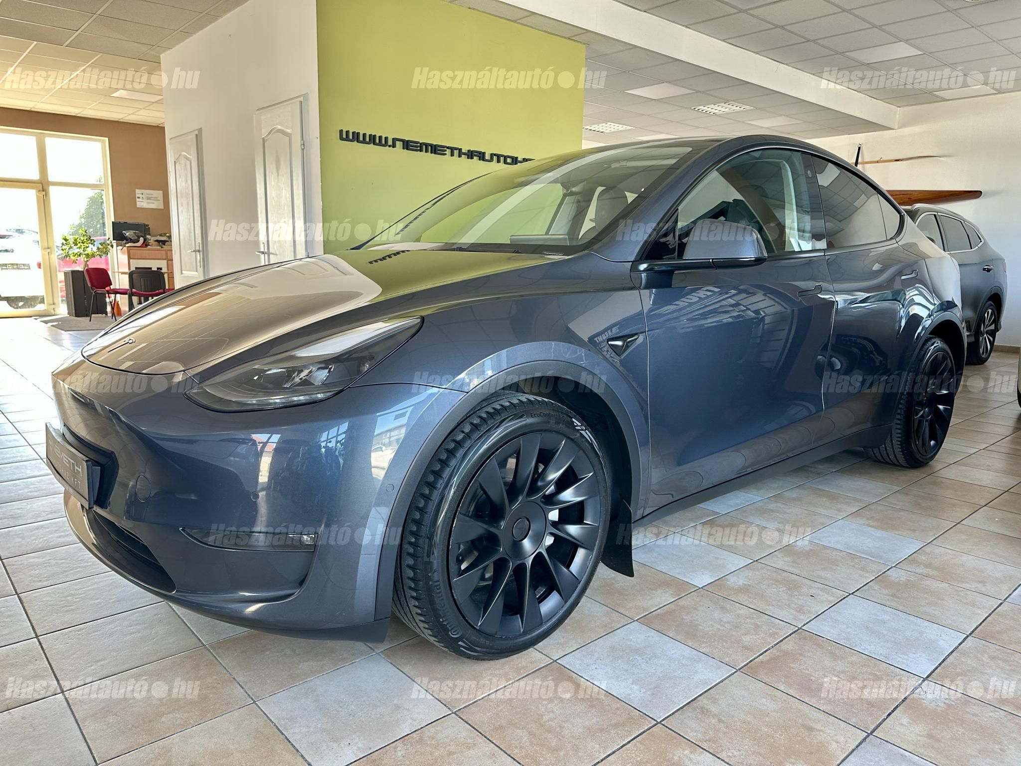 TESLA MODEL Y 2022/6 - 1