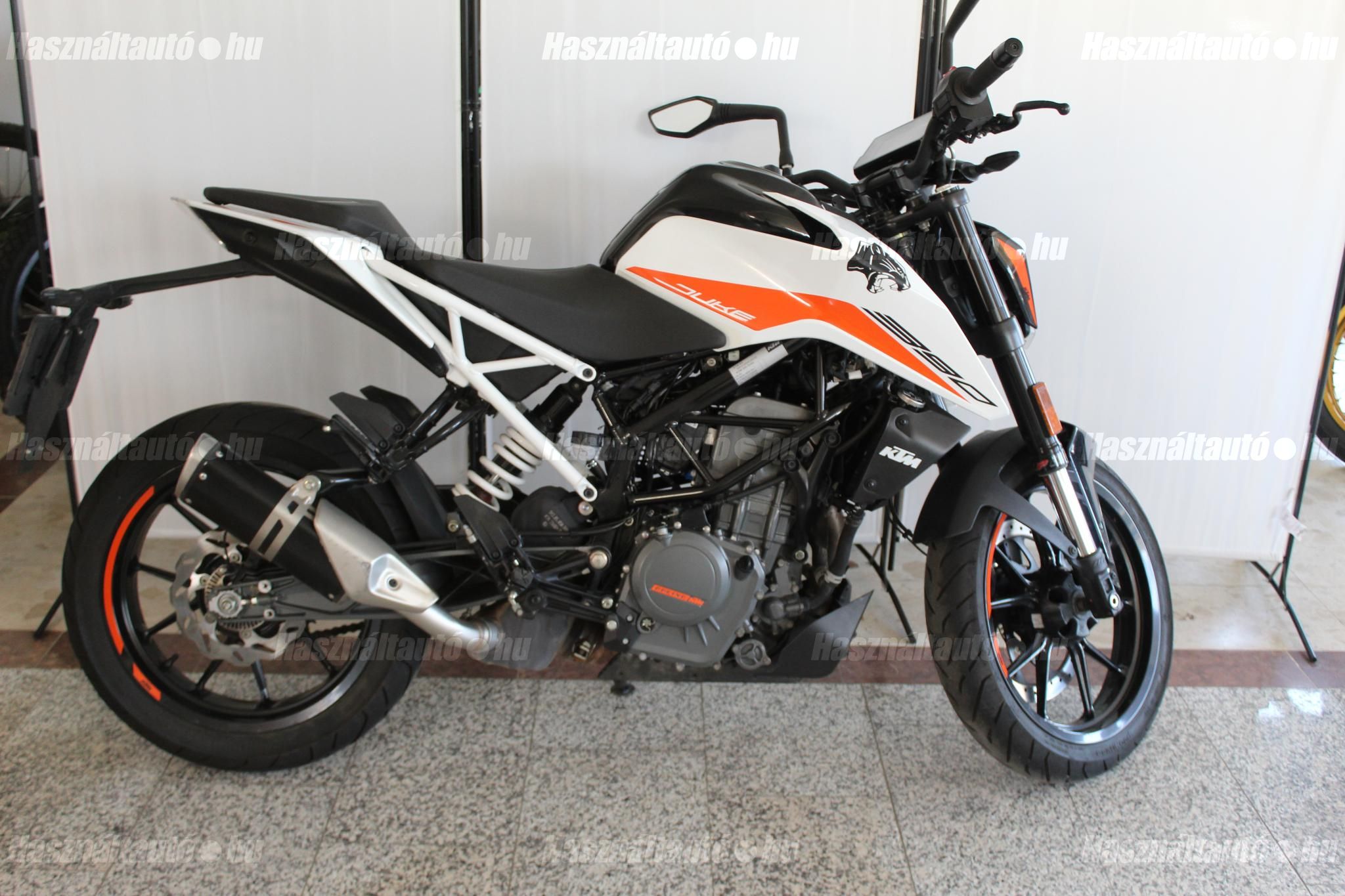 KTM 390 DUKE 2023/8 - 1