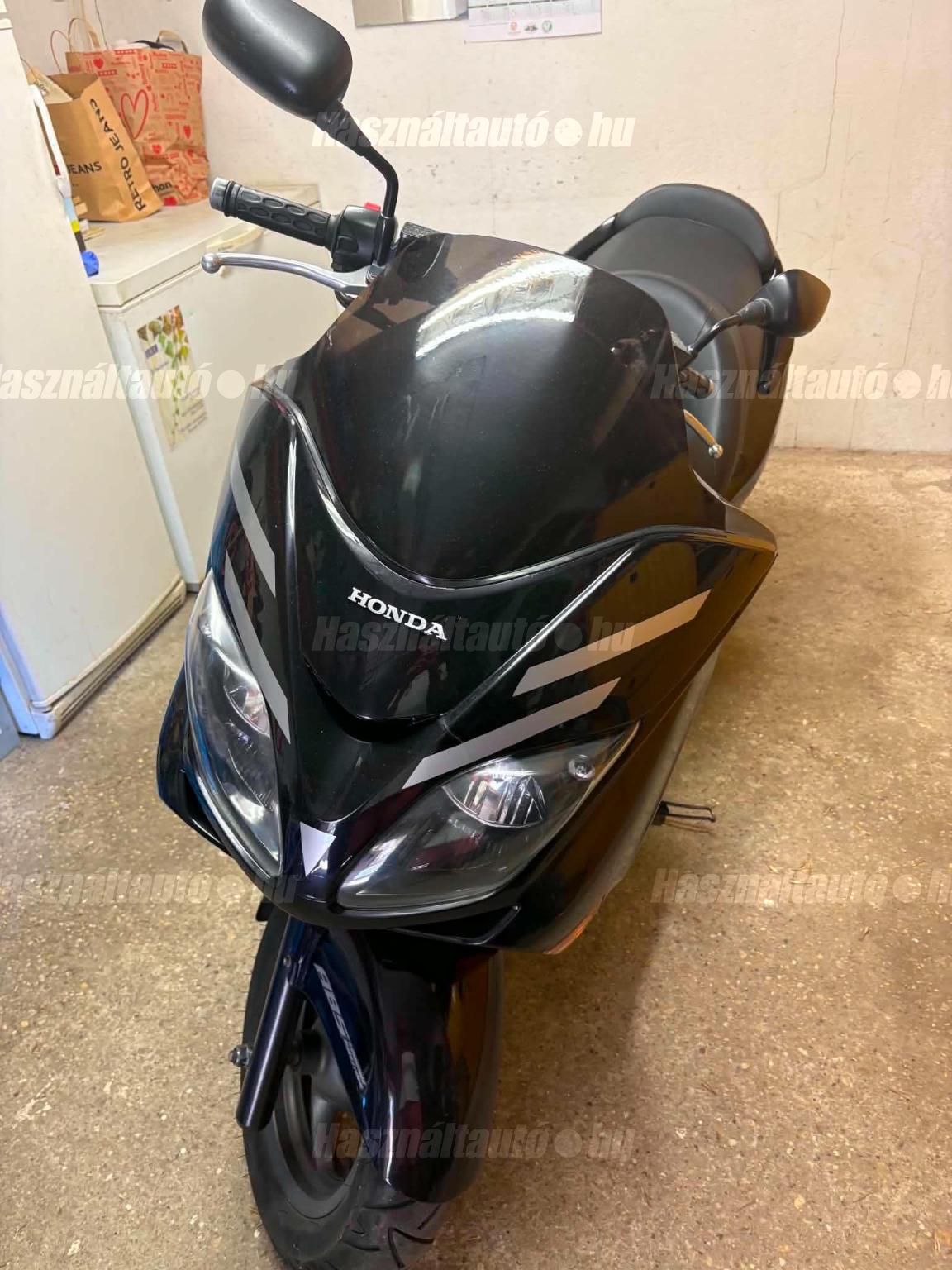 HONDA FORZA 2005/7 - 1