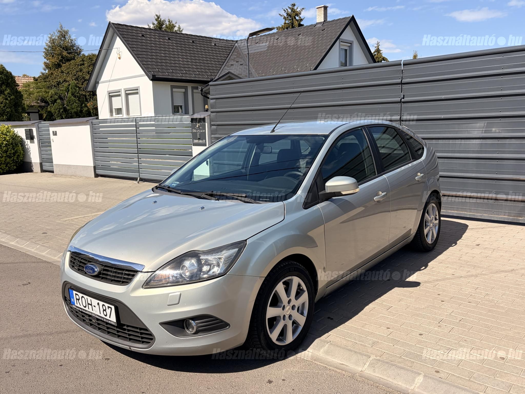 FORD FOCUS 2009/10 - 1