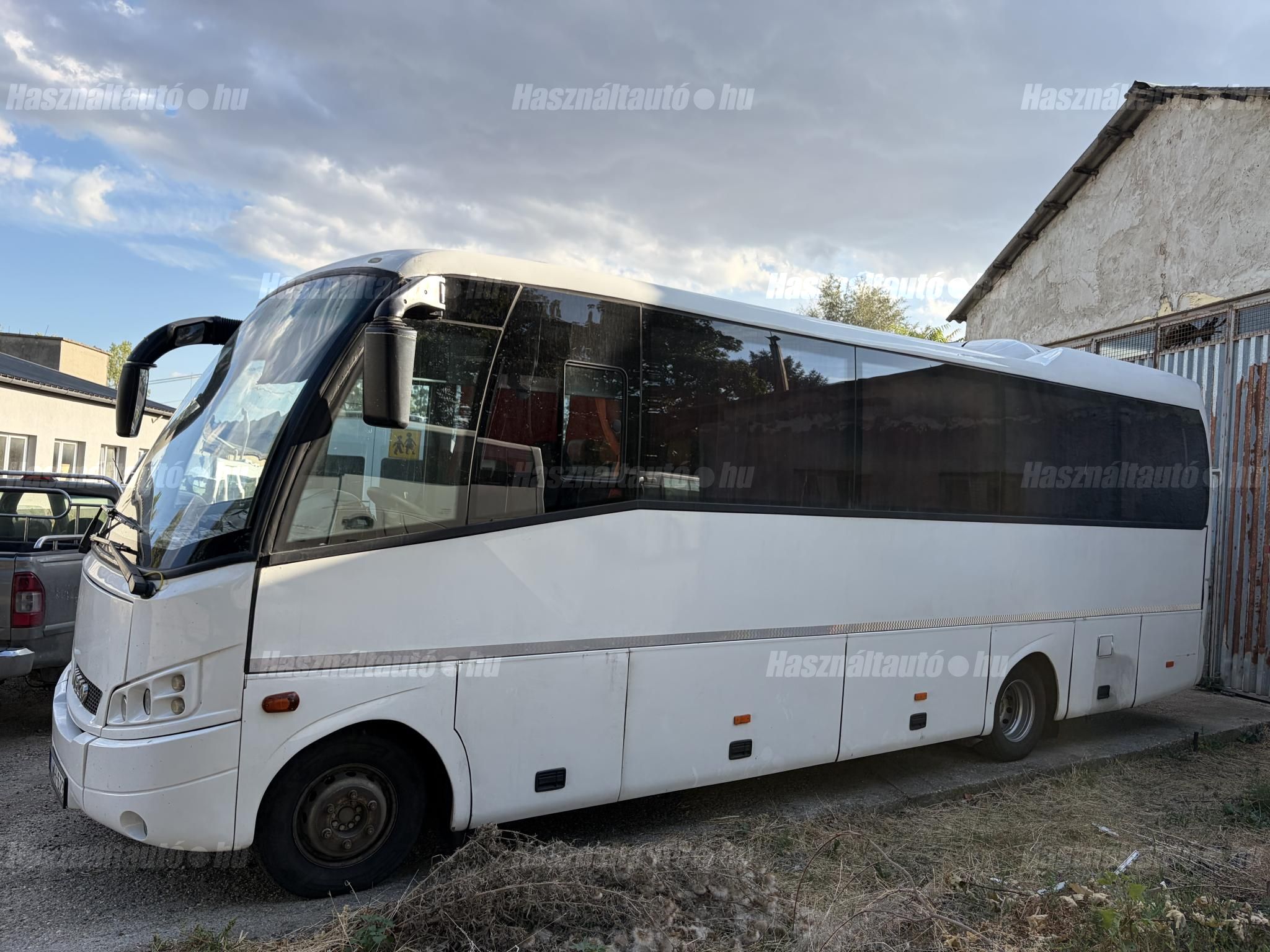 IVECO 2011/8 - 1