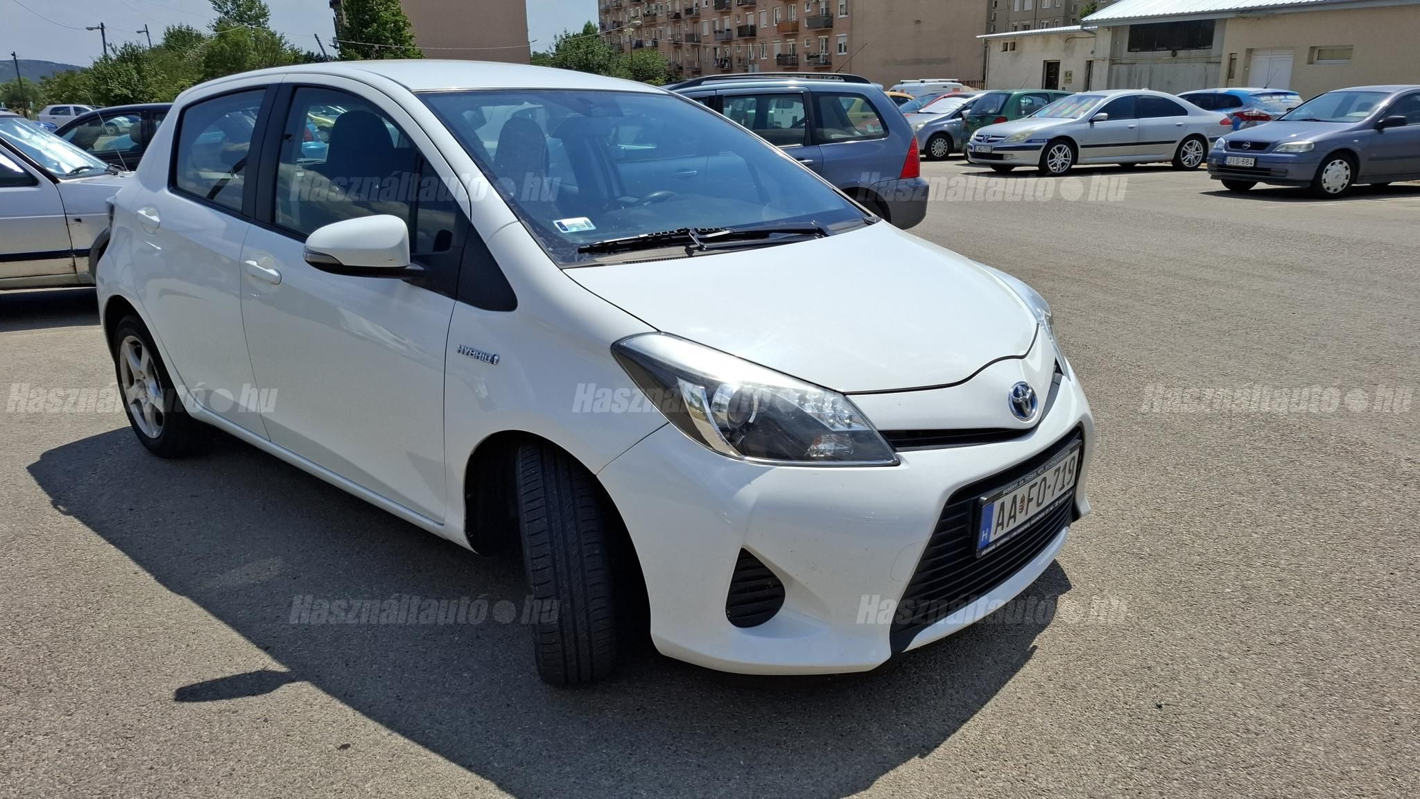 TOYOTA YARIS 2013/11 - 1