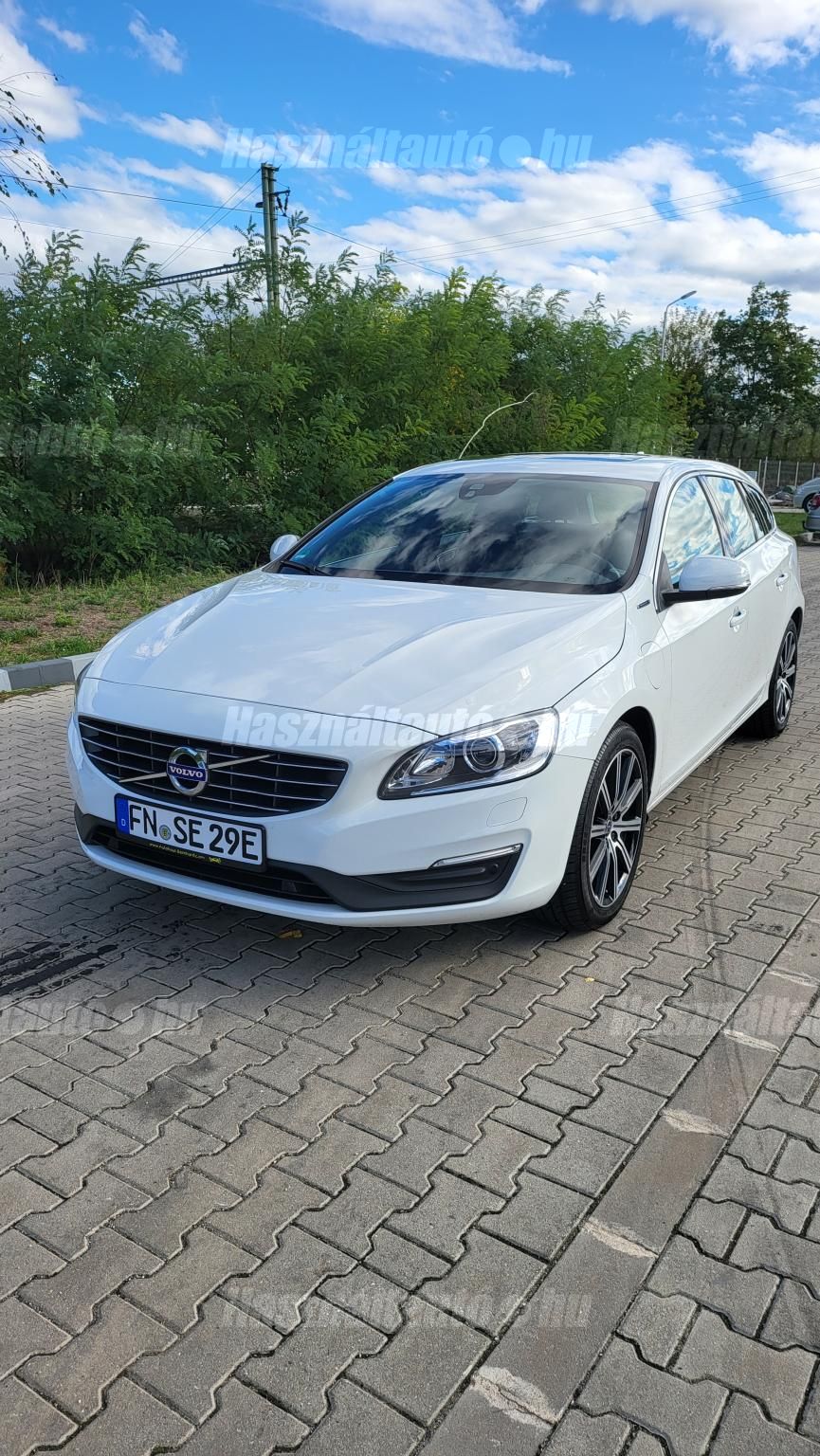 VOLVO V60 2017/3 - 1