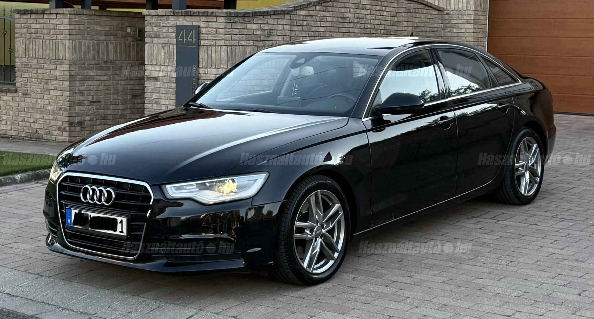 AUDI A6 2011/7 - 1