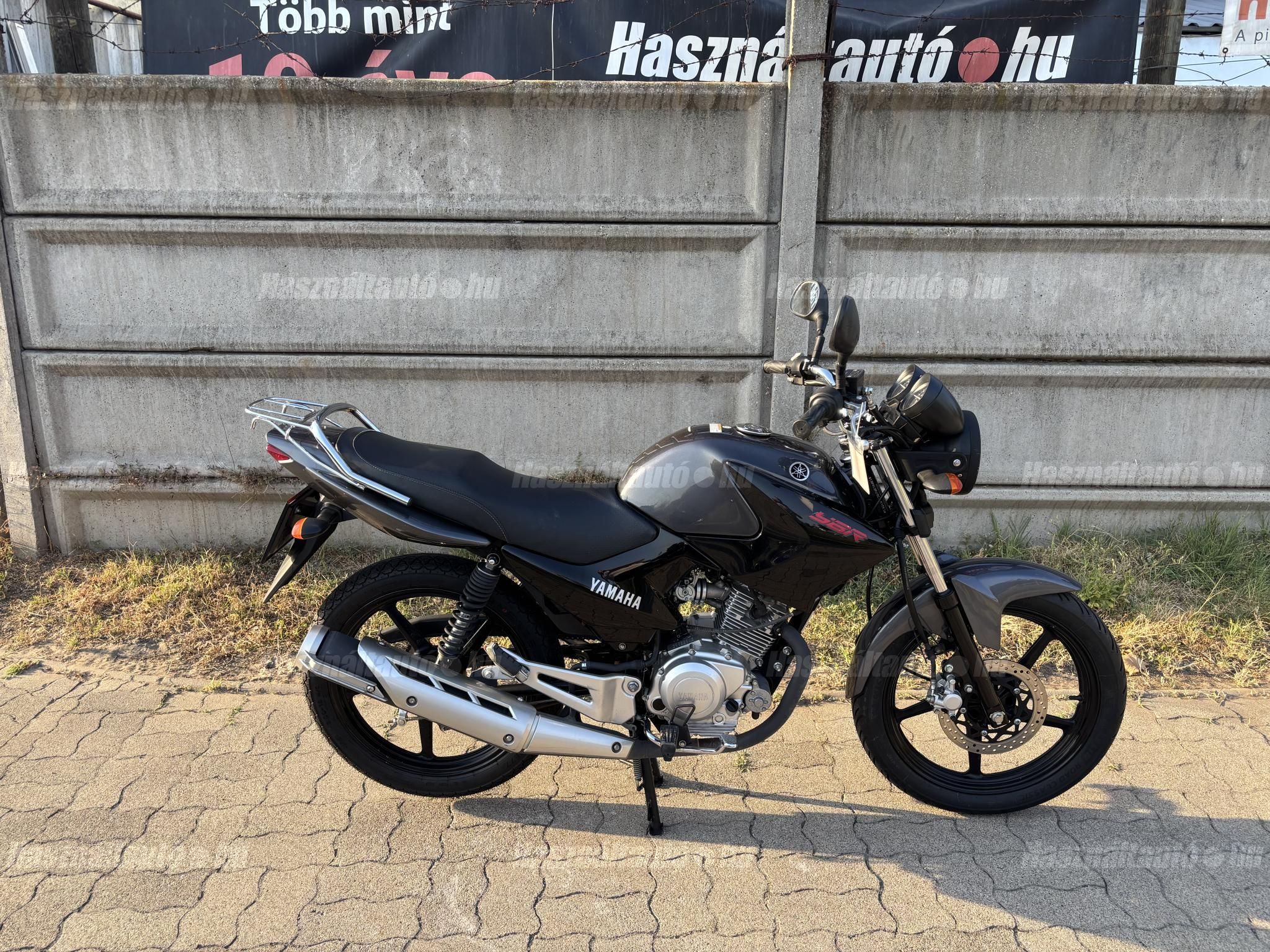 YAMAHA YBR 125 2014 - 1